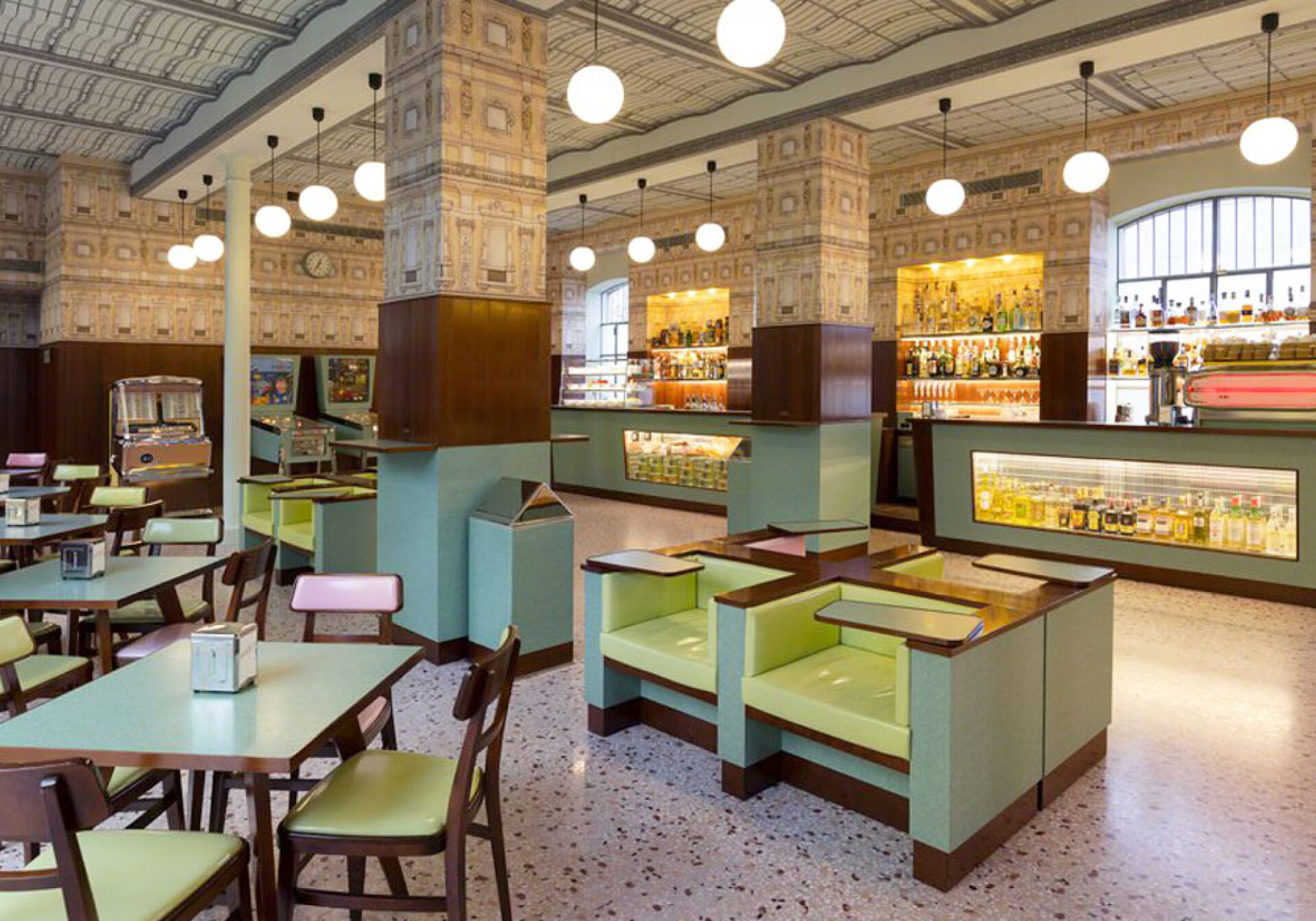 Cafe Bar Luce Restaurant, Μιλάνο