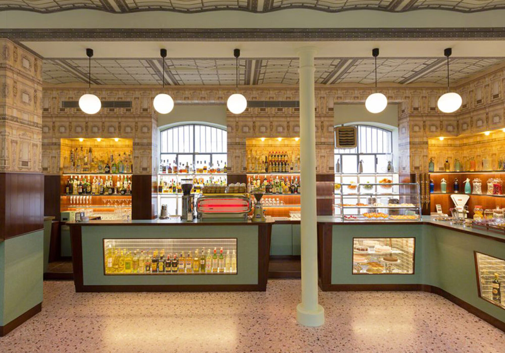 Cafe Bar Luce Restaurant, Μιλάνο