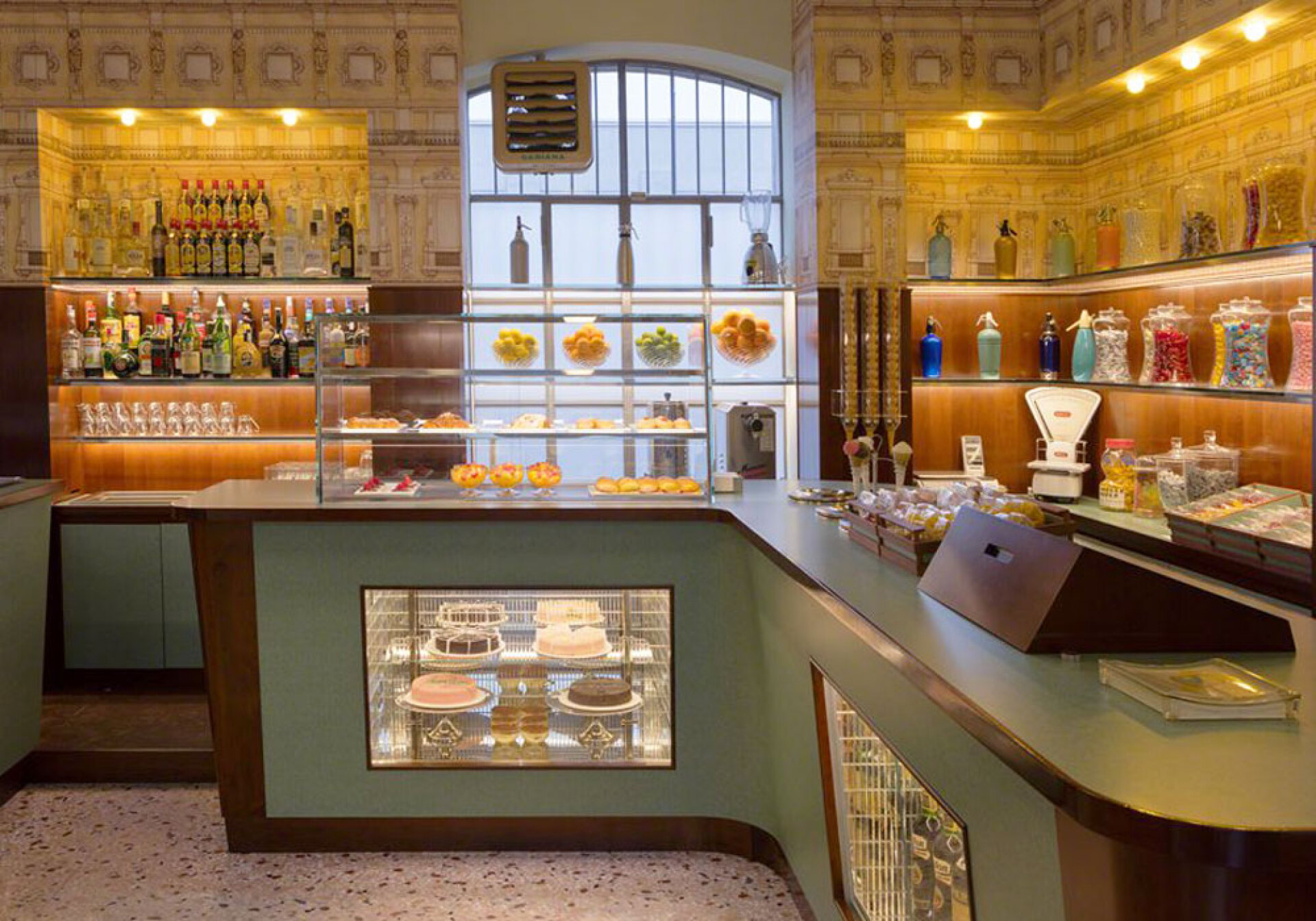 Cafe Bar Luce Restaurant, Μιλάνο