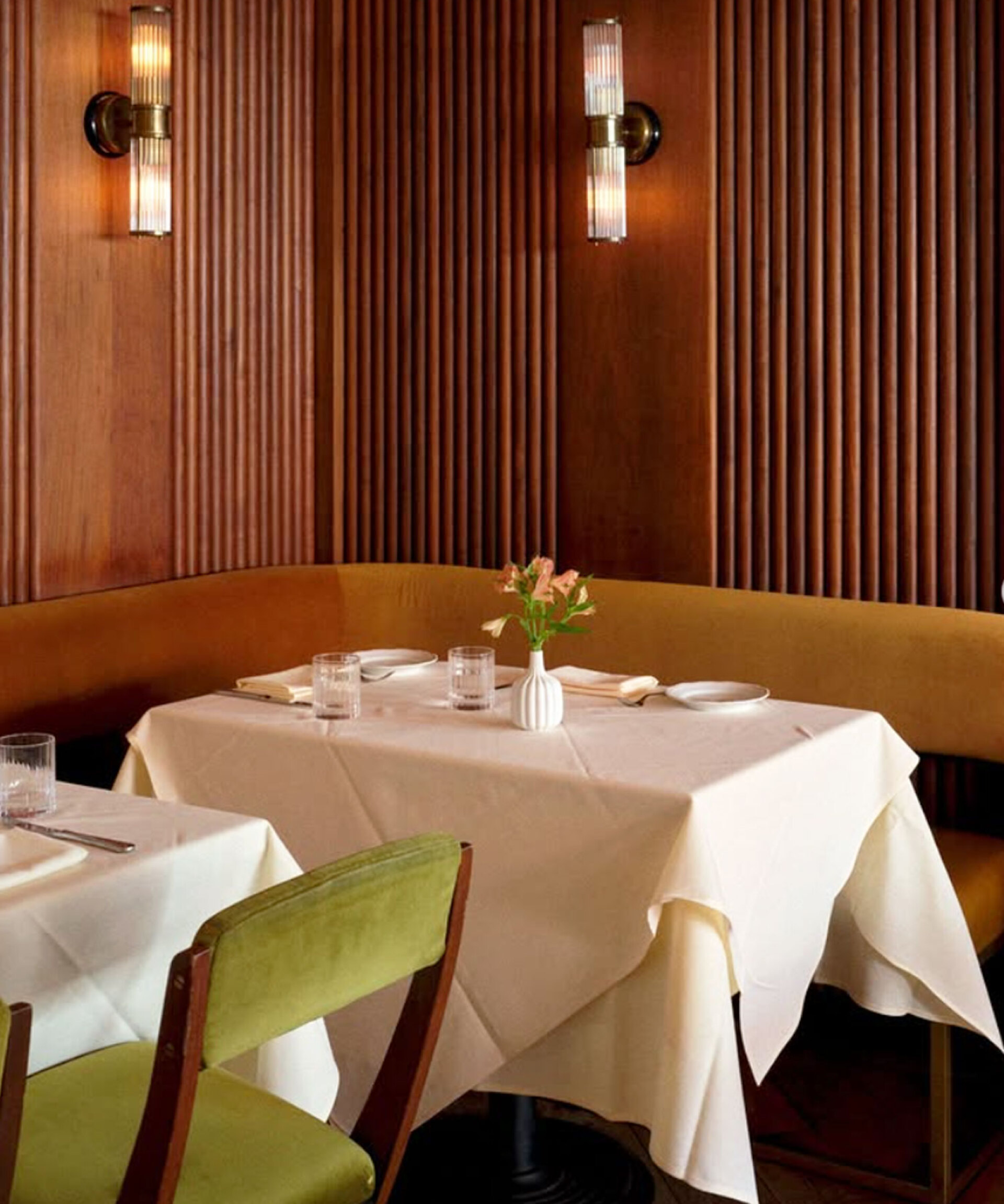 Le Cafe Sant Ambroeus Restaurant