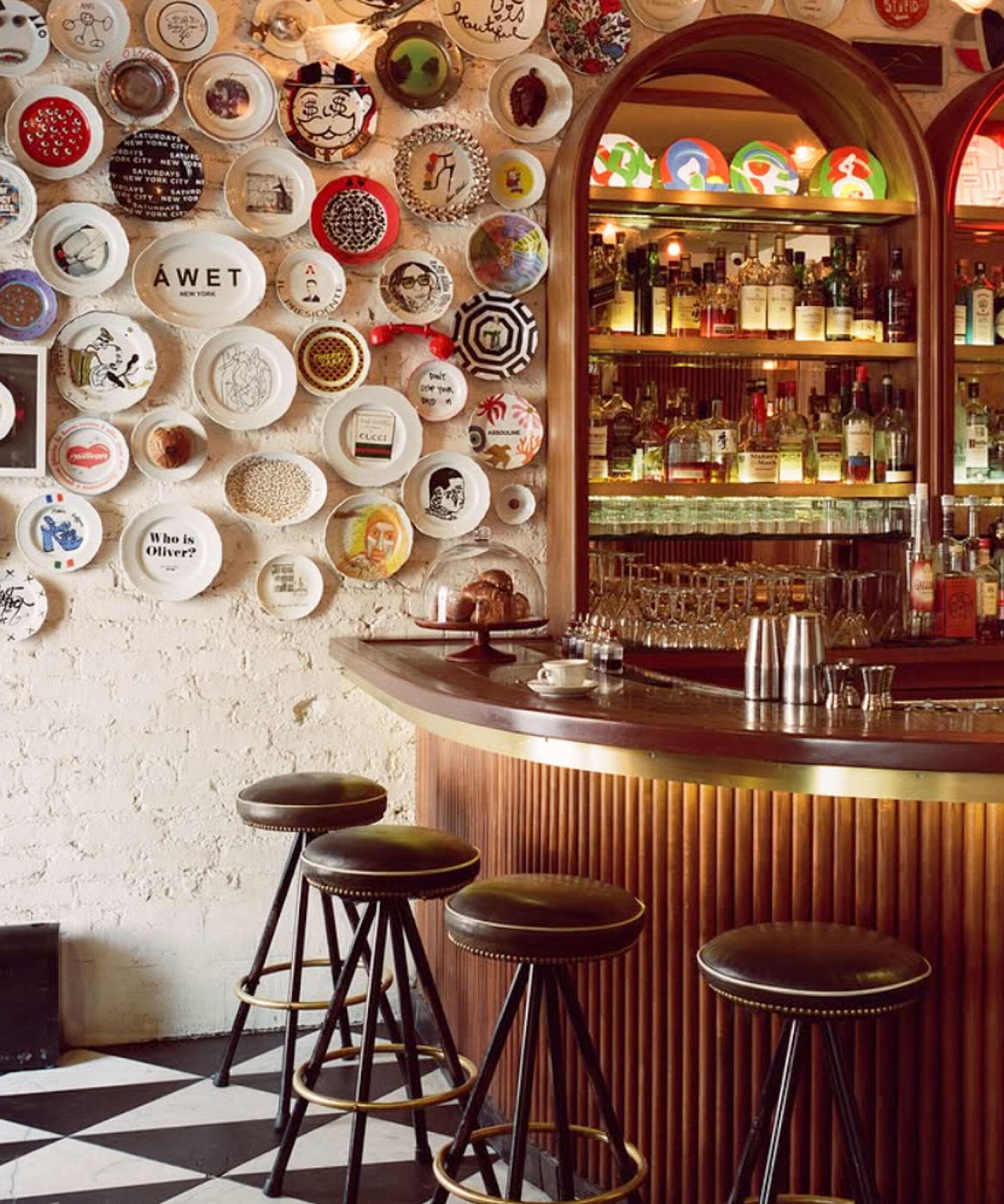 Le Cafe Sant Ambroeus Restaurant