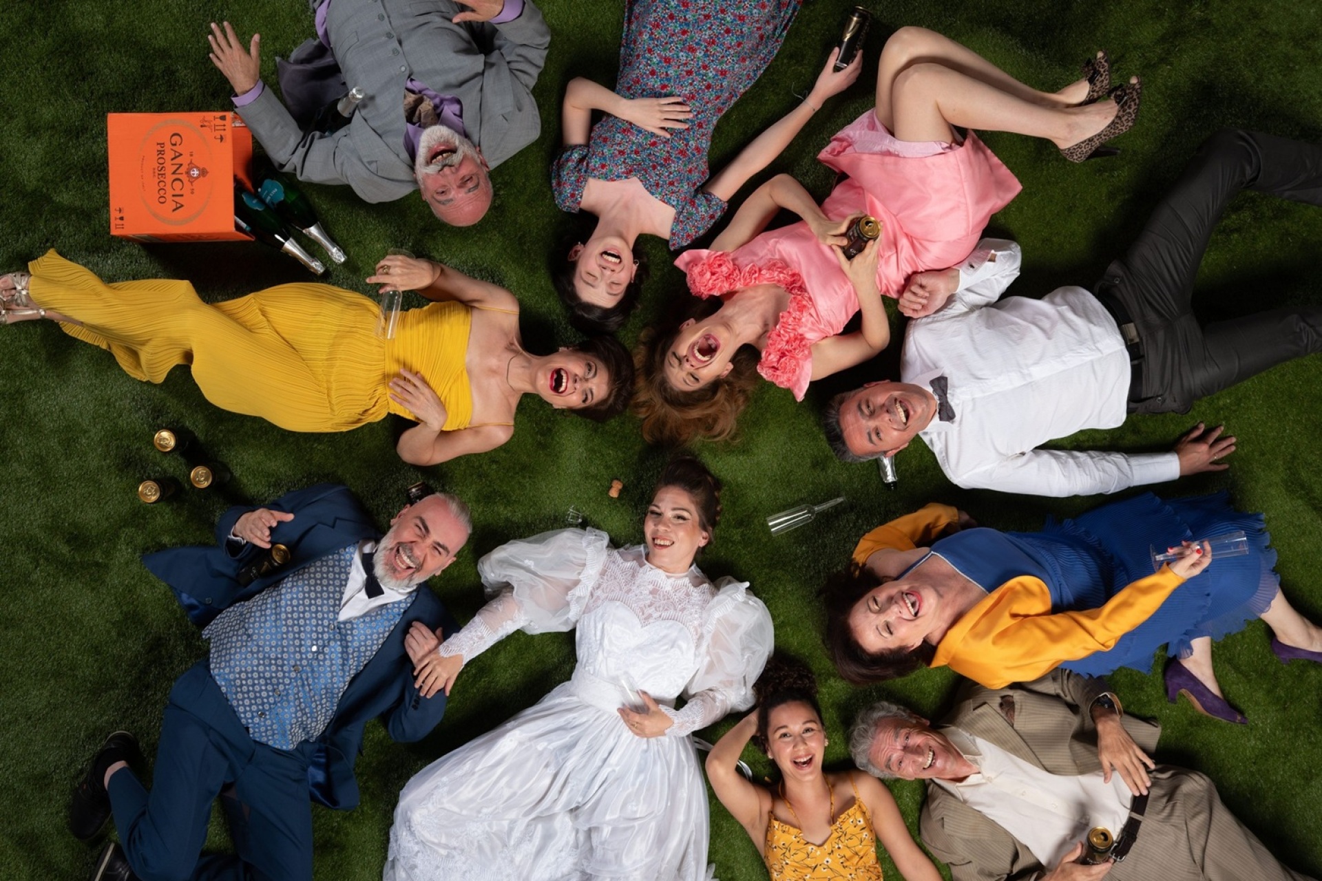 «Μέχρι να σβήσουν τα άστρα», Θέατρο του Νέου Κόσμου