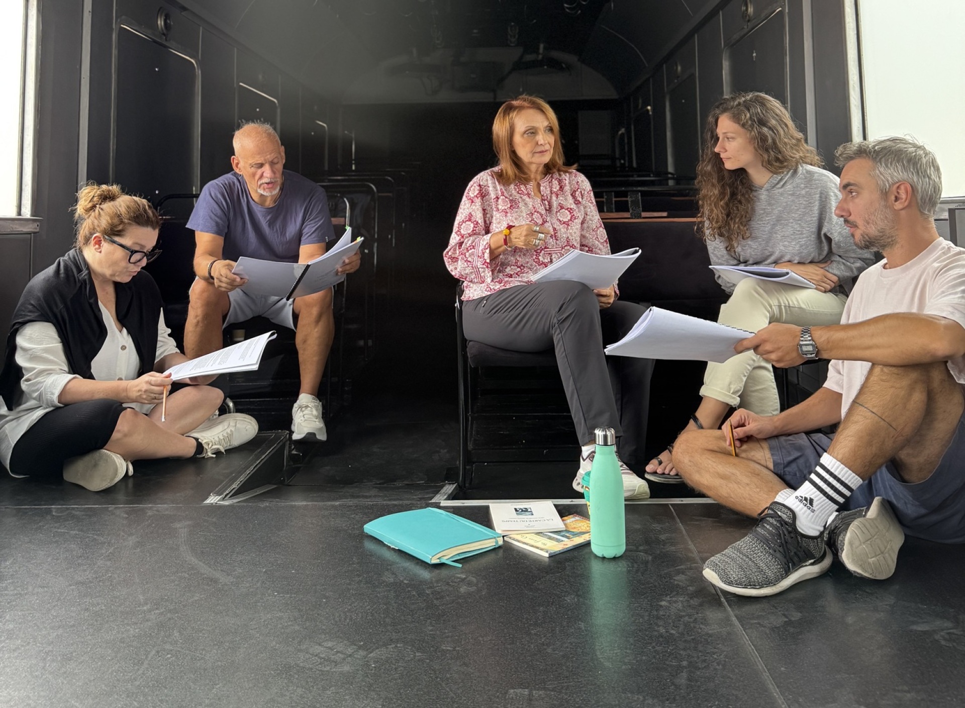 «Πυρεξία-τρια οράματα για τη Μέση Ανατολή», Αμαξοστοιχία-Τρένο στο Ρουφ