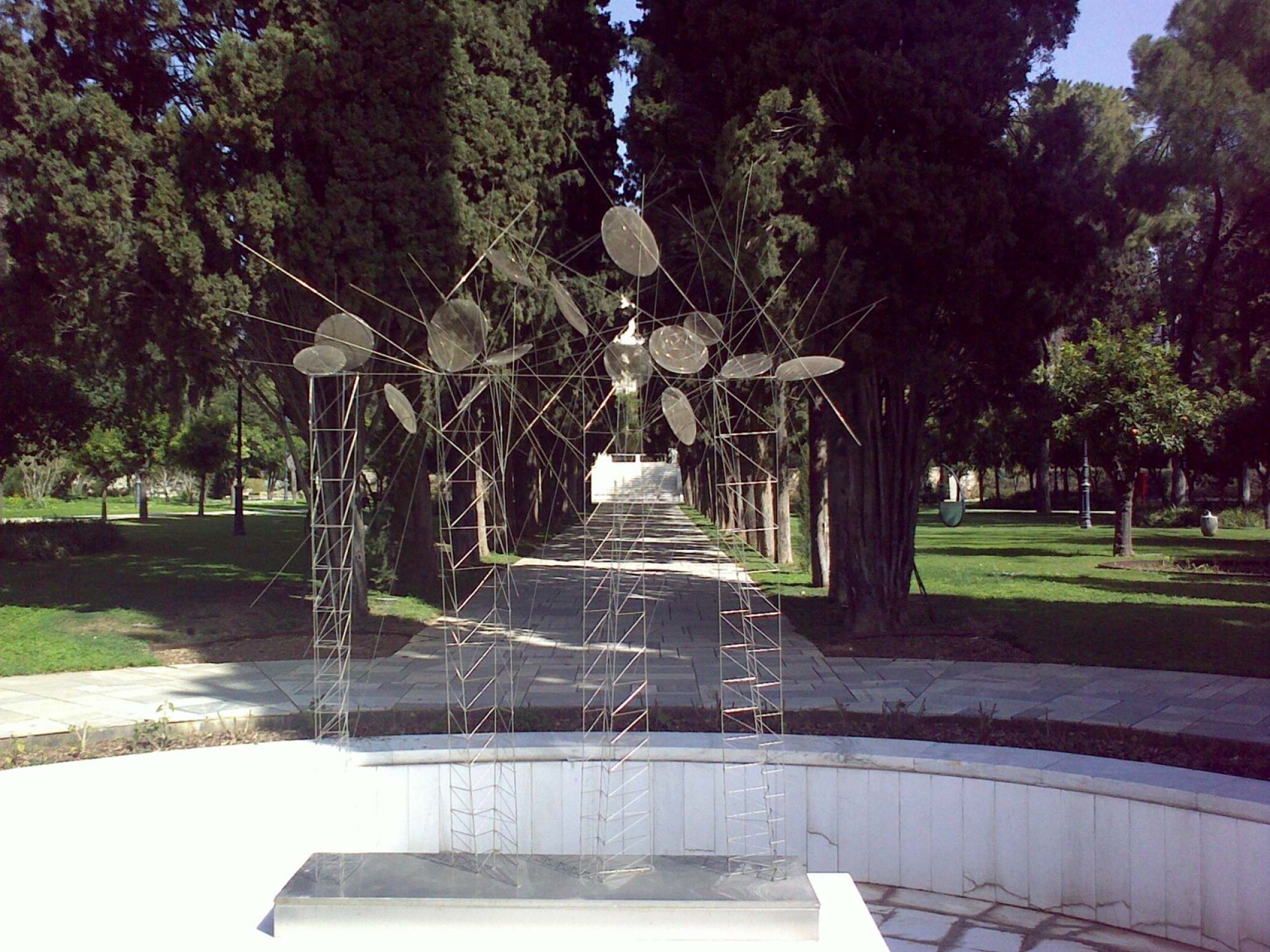 Το Tel Neant στον Κήπο του Προεδρικού Μεγάρου