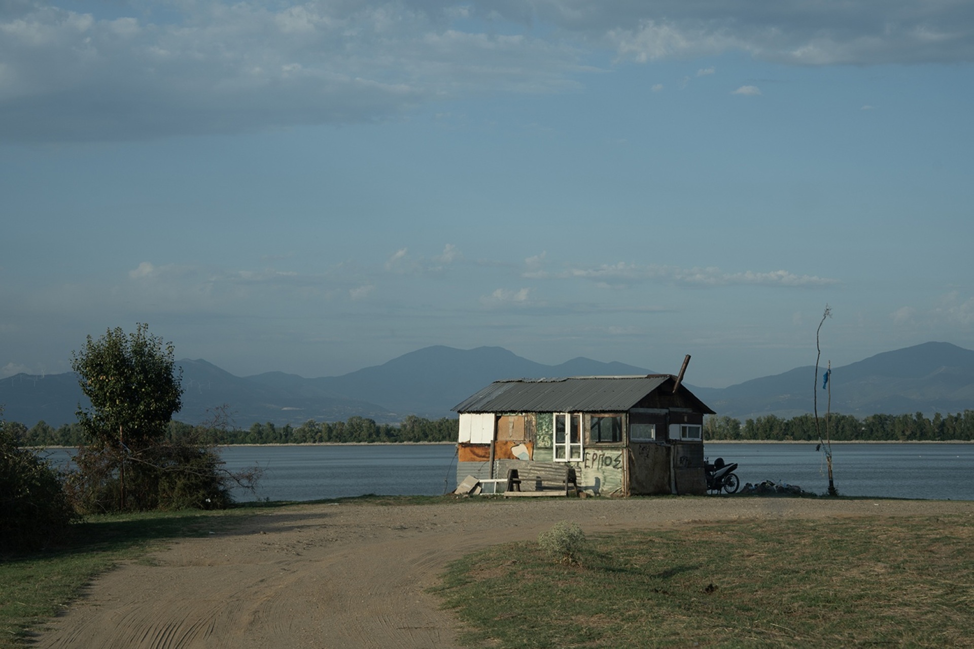 Φωτογραφικό πρότζεκτ «Η Λίμνη» της Υπατίας Κορνάρου