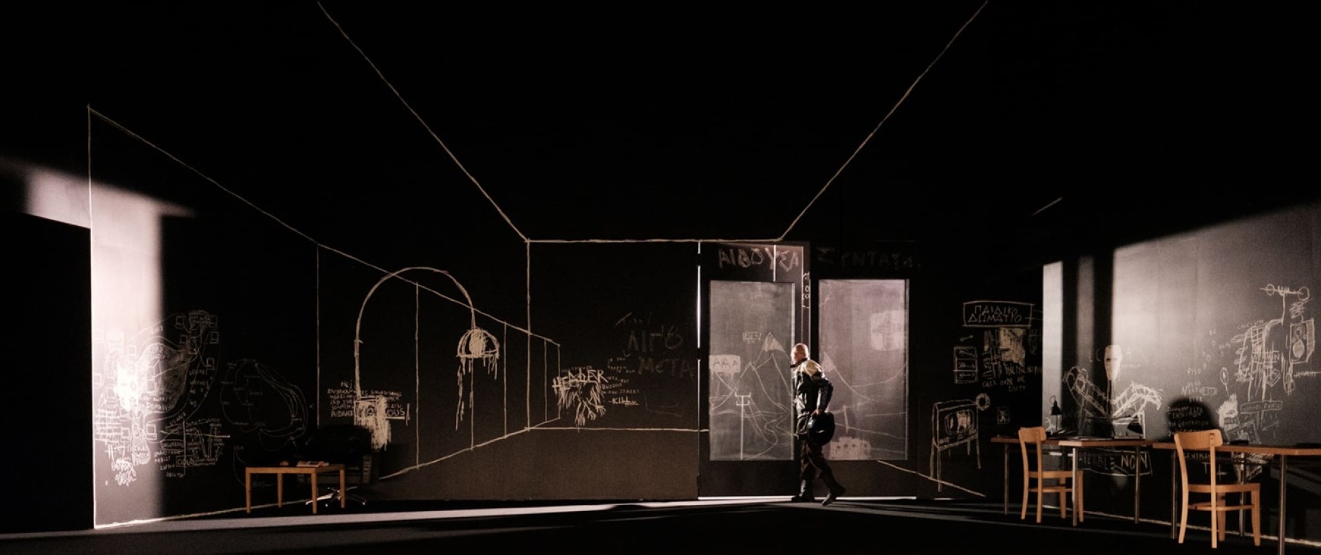 Ο εχθρός του λαού σε σκηνοθεσία Τόμας Οστενμάιερ στο Θέατρο του Νέου Κόσμου