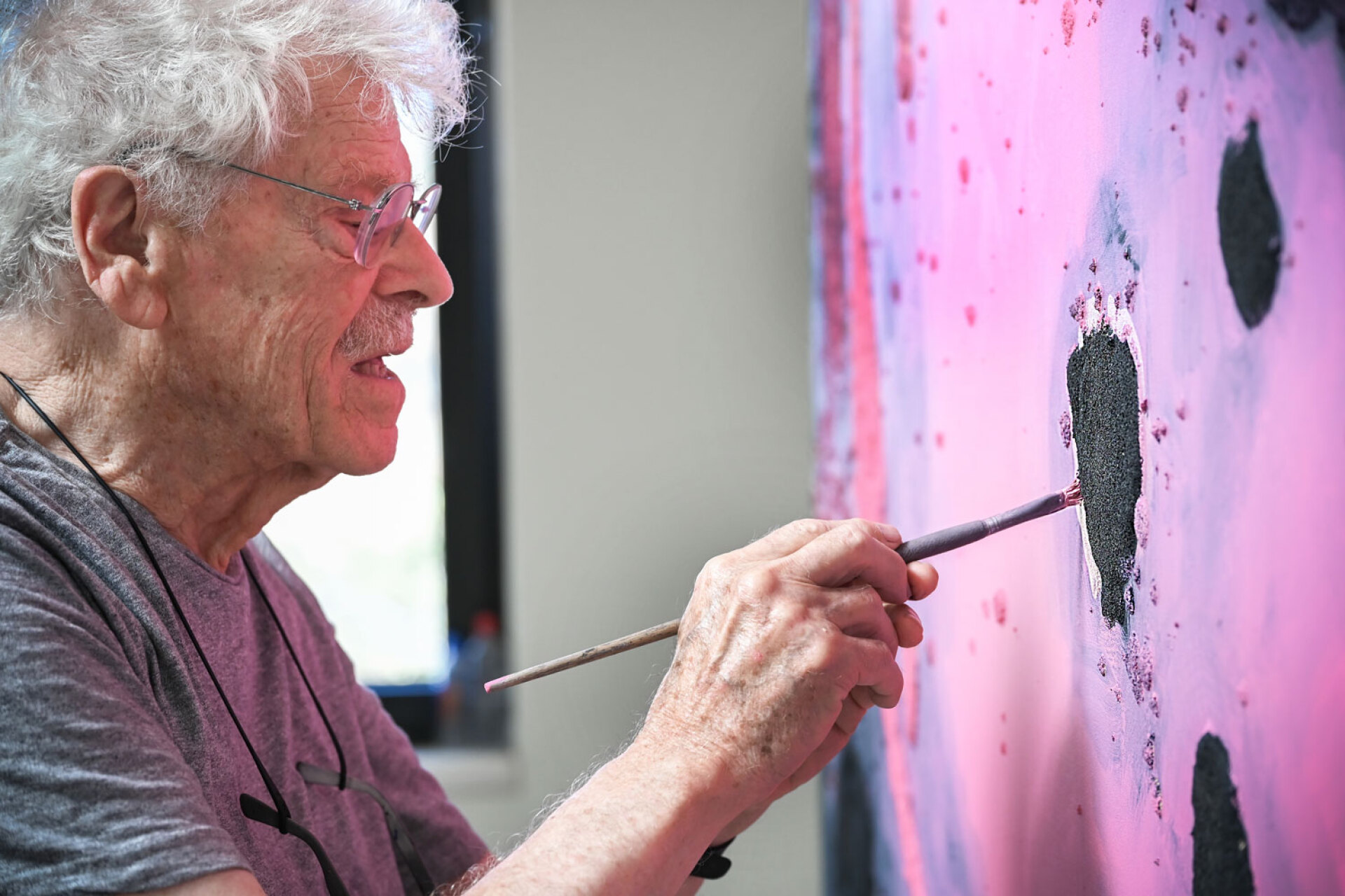 Κώστας Τσόκλης: Κατά τη δημιουργία του έργου «Δέος 2025», καλοκαίρι 2024, Τήνος