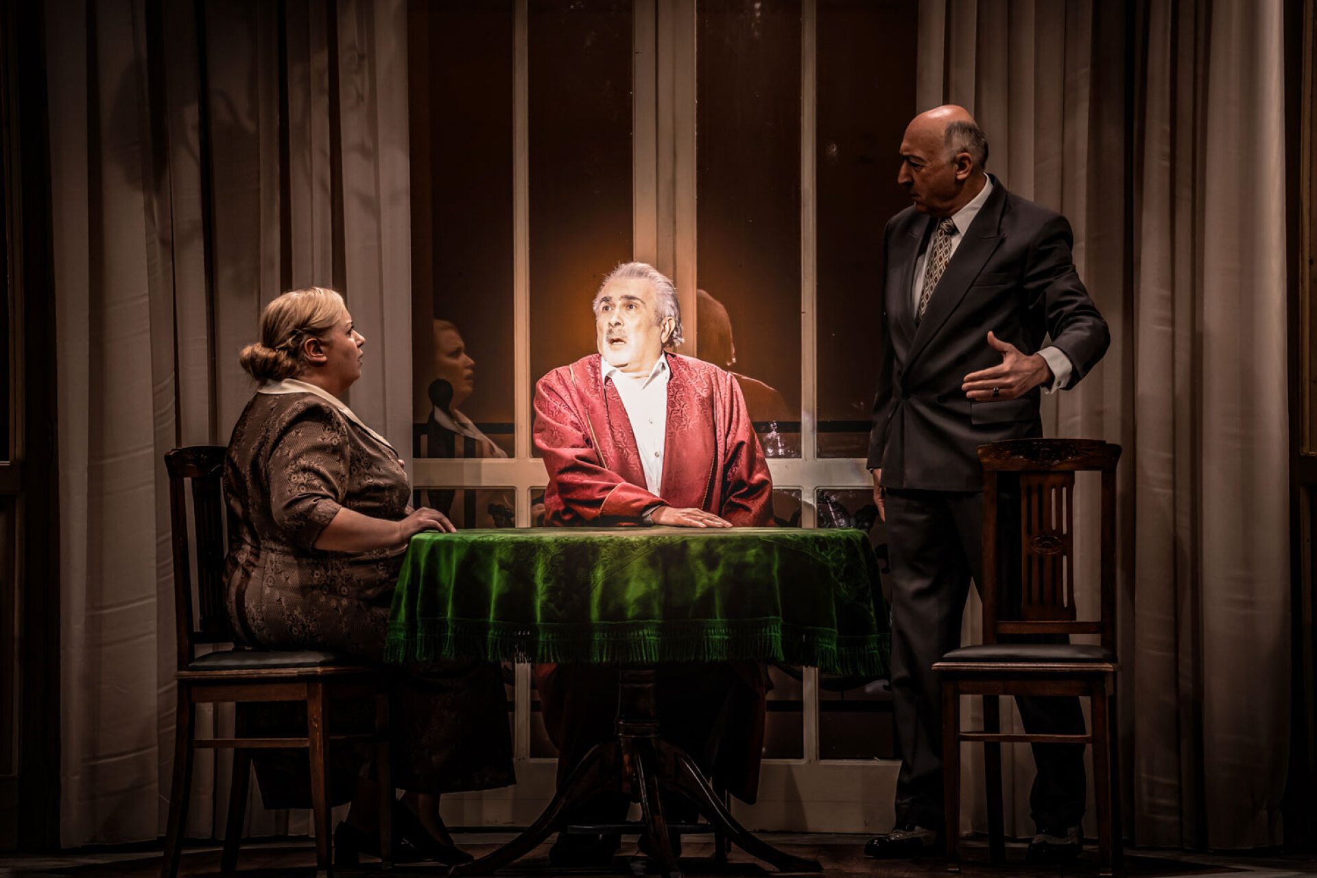 Ένας ήρωας με παντούφλες | Λάκης Λαζόπουλος, Παρθένα Χοροζίδου, Παύλος Ορκόπουλος