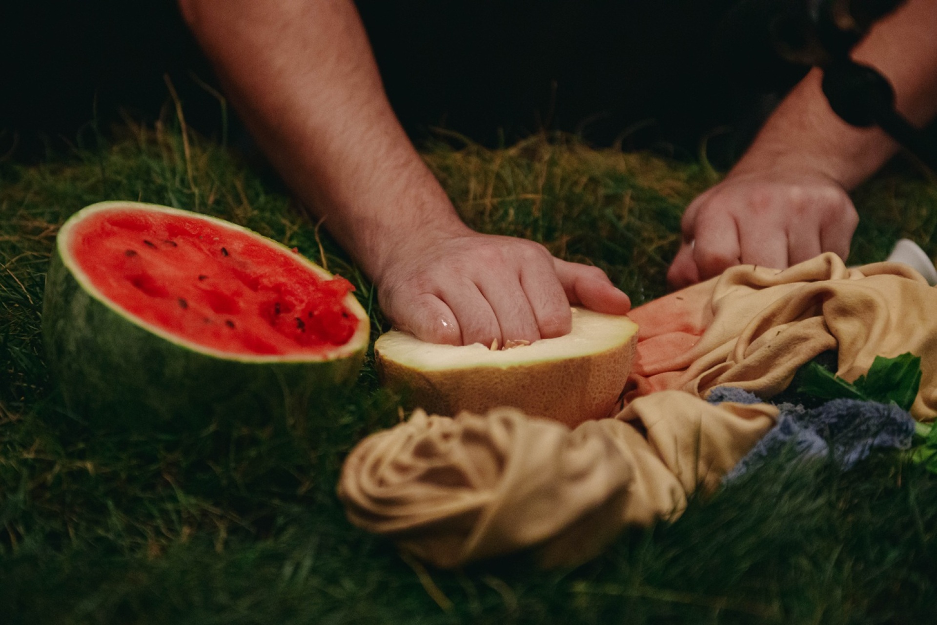 «Cow/deer» στο Εθνικό Θέατρο