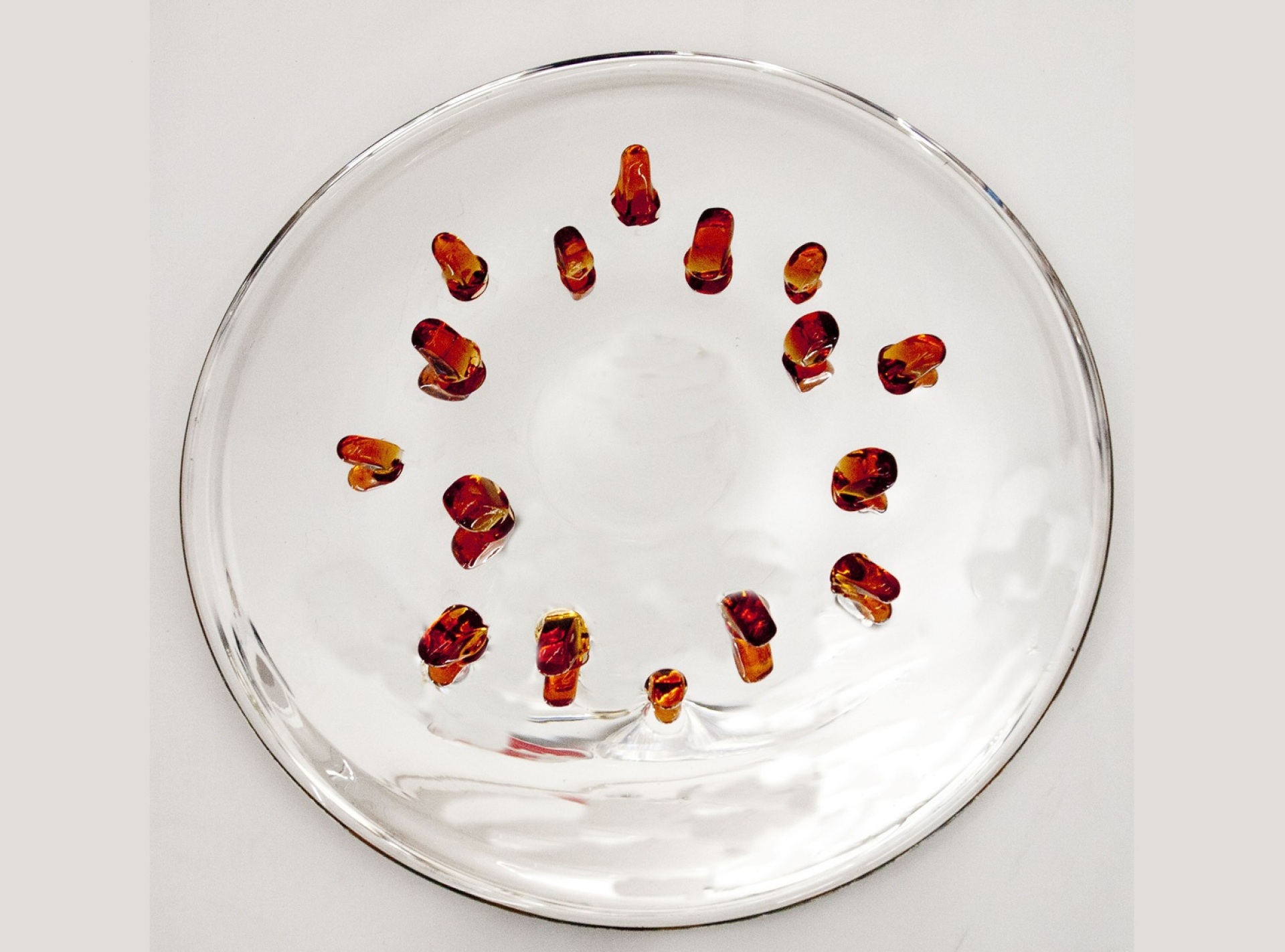 Κιμίκο Γιοσίντα, Mirror without Image (Amber Rocks 01), 2012