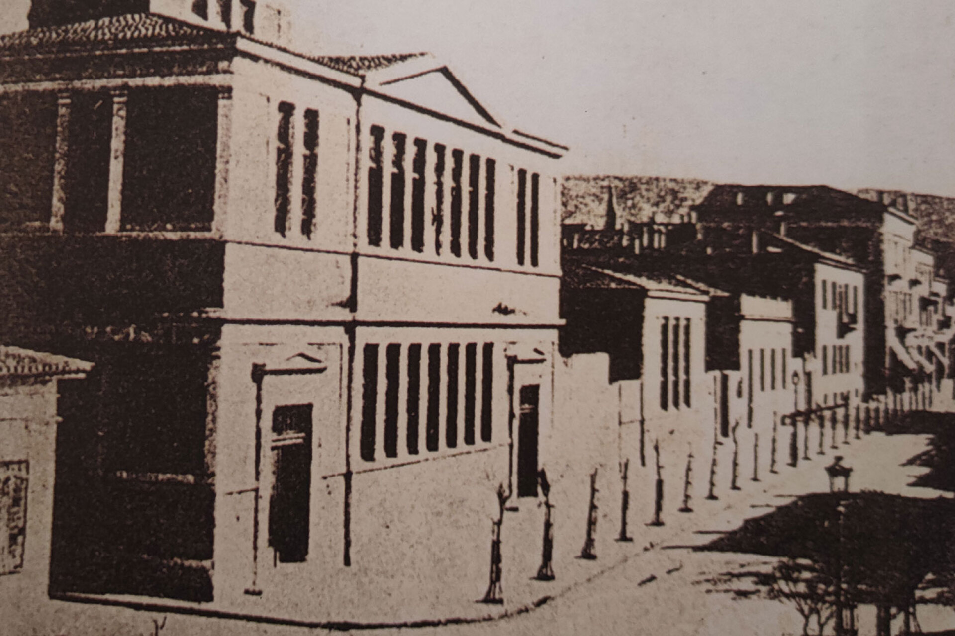 Το Τοσίτσειο Διδακτήριο, 1885