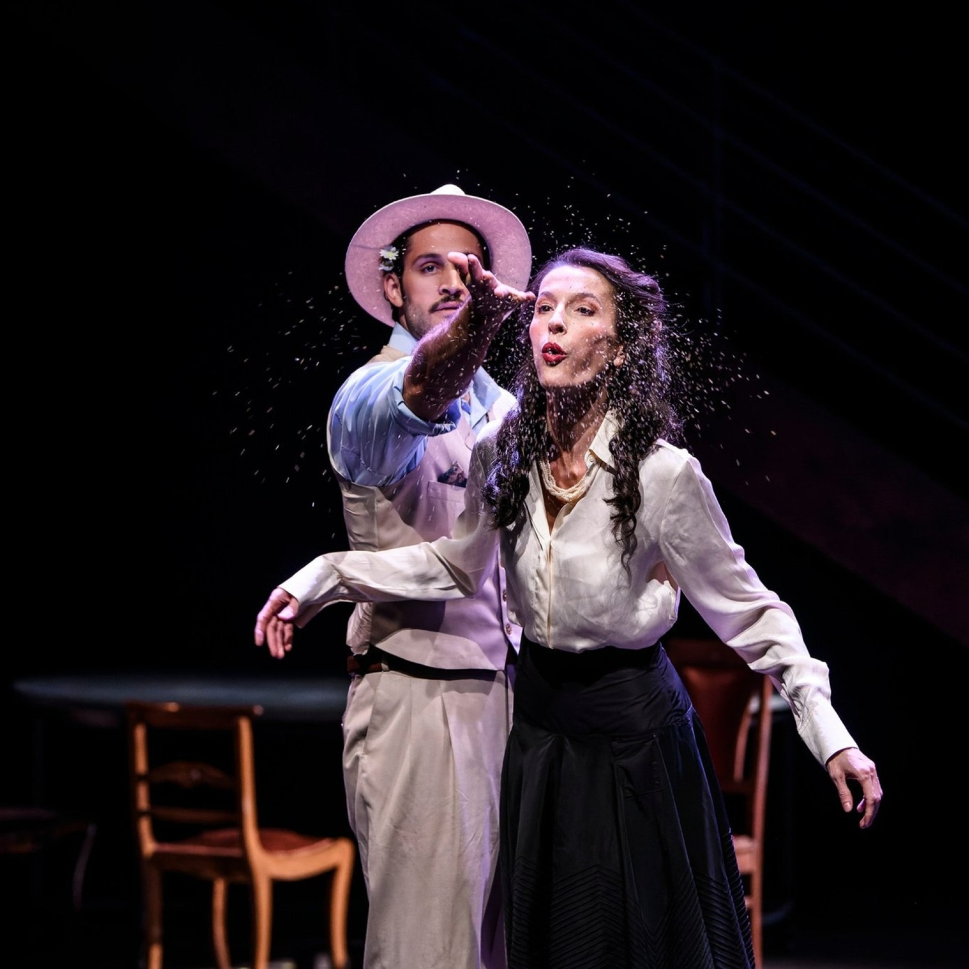 To τρίτο στεφάνι, Θέατρο Τέχνης