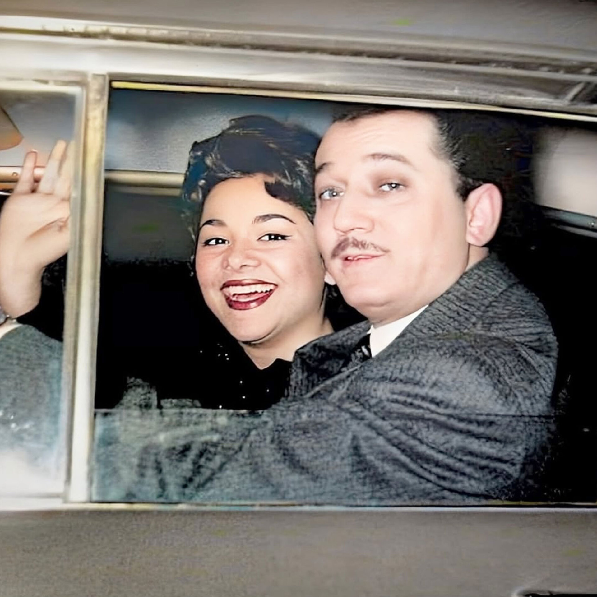 Μαίρη Λίντα, Μανώλης Χιώτης