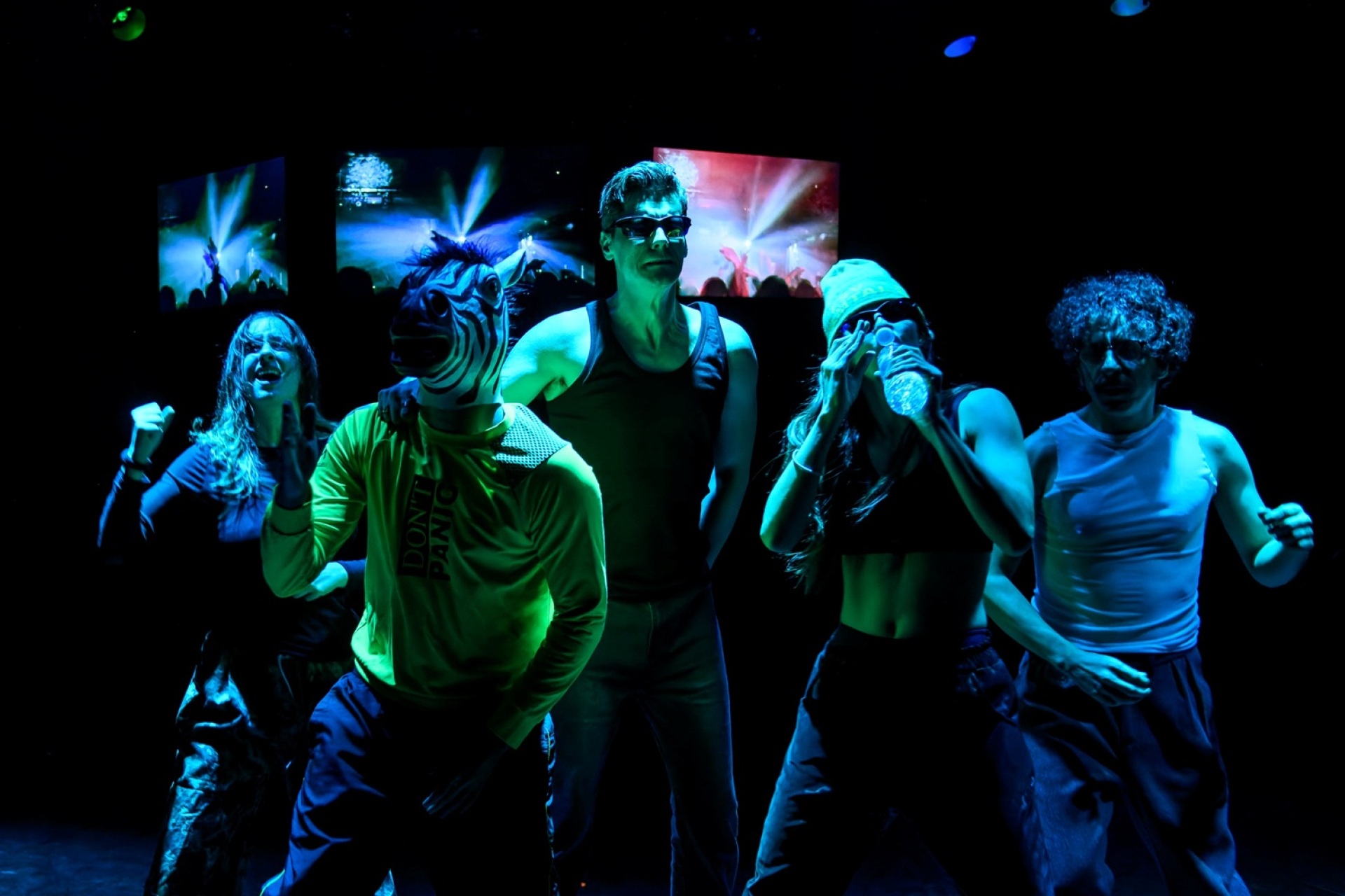 «Απόψε κανείς δεν πεθαίνει», θέατρο Μπέλλος