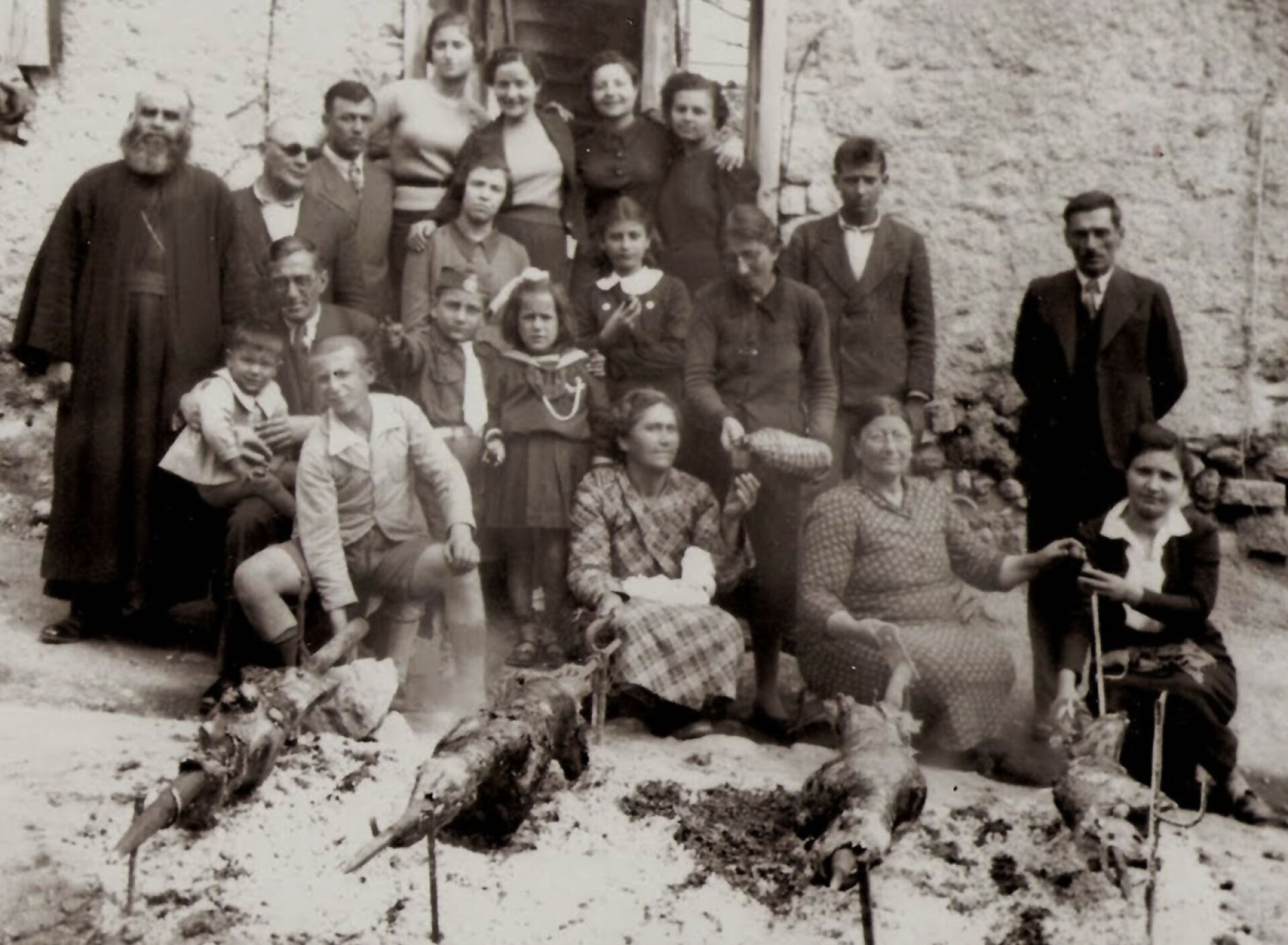 Πάσχα στη Θήβα, 1935