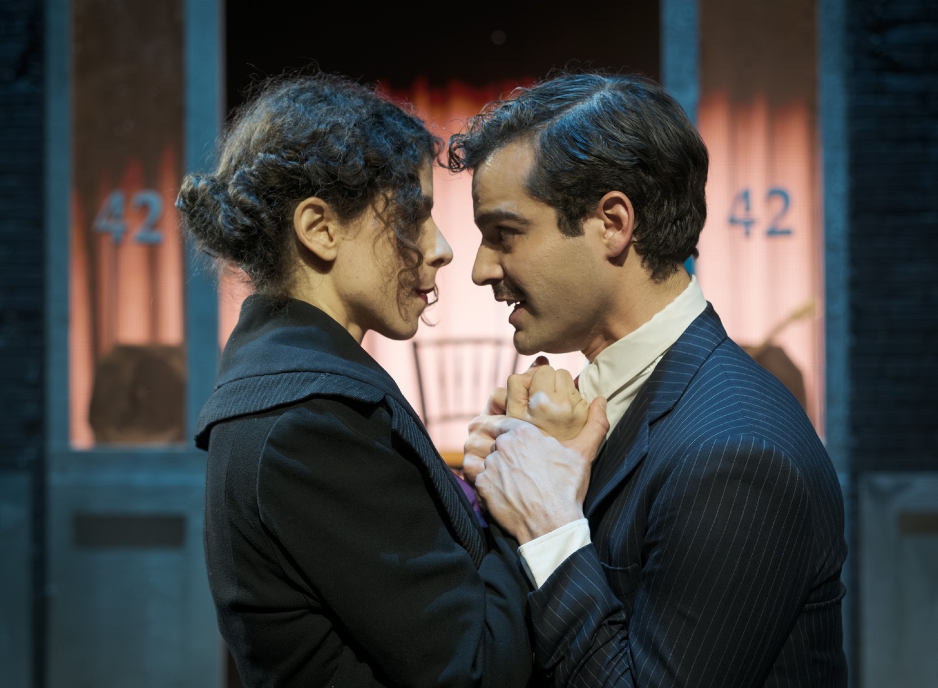 Έβελυν Ασουάντ, Γιάννης Τσουμαράκης