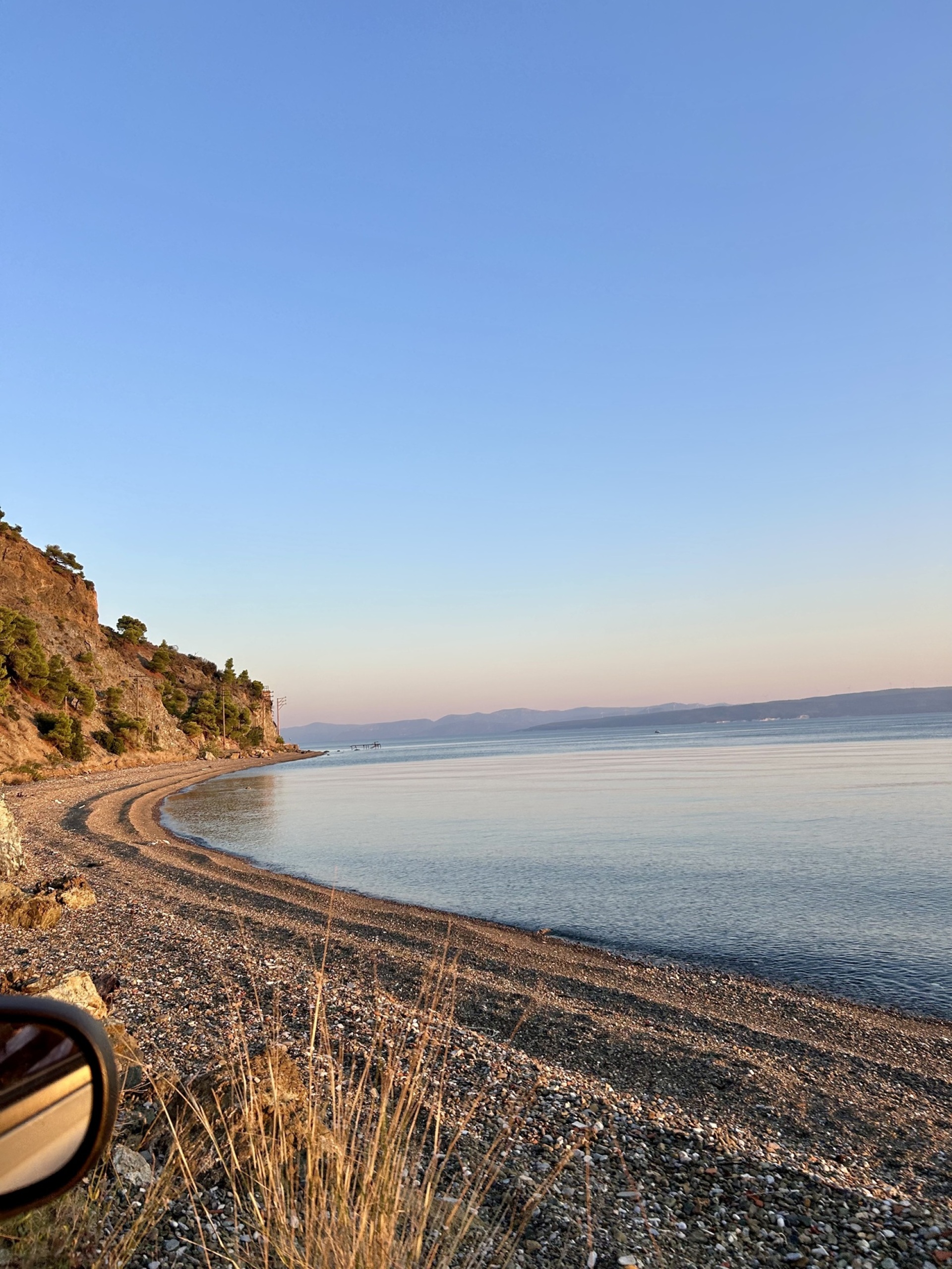 Δέκα μέρες στη Βόρεια Εύβοια, στις Ροβιές, κι ένα μάθημα για τις διακοπές