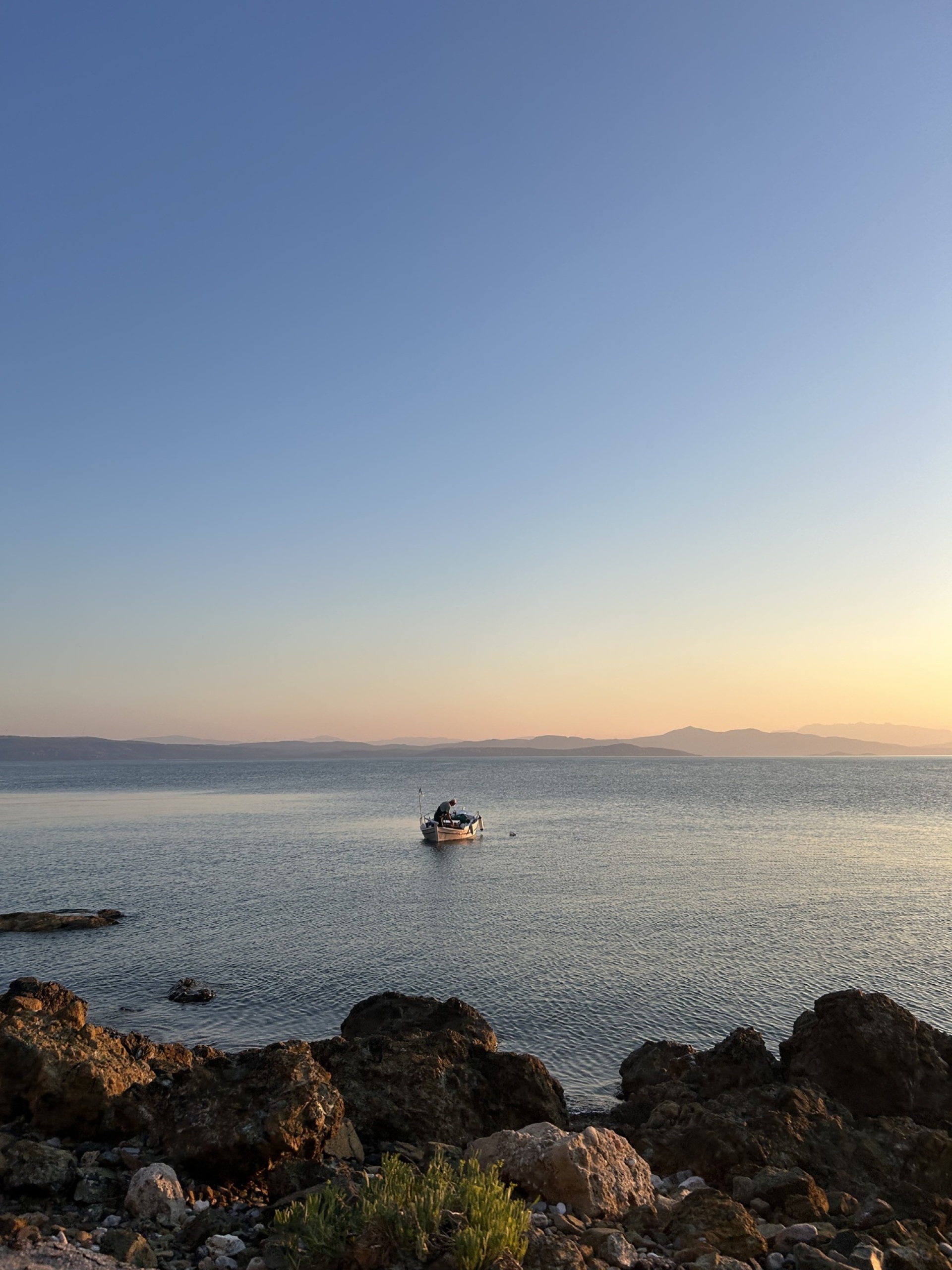Δέκα μέρες στη Βόρεια Εύβοια, στις Ροβιές, κι ένα μάθημα για τις διακοπές