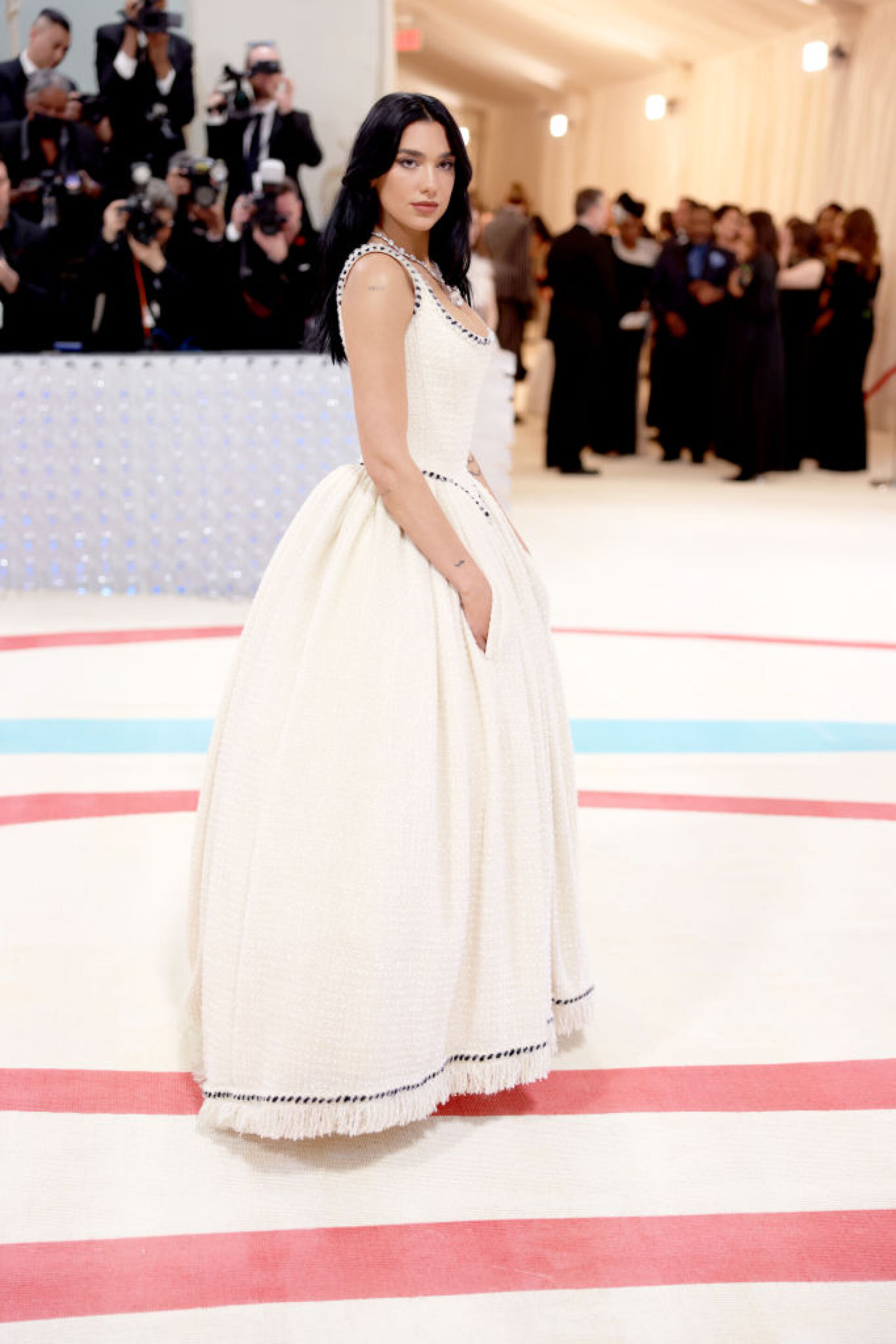 Η Ντούα Λίπα στο MET Gala του 2023