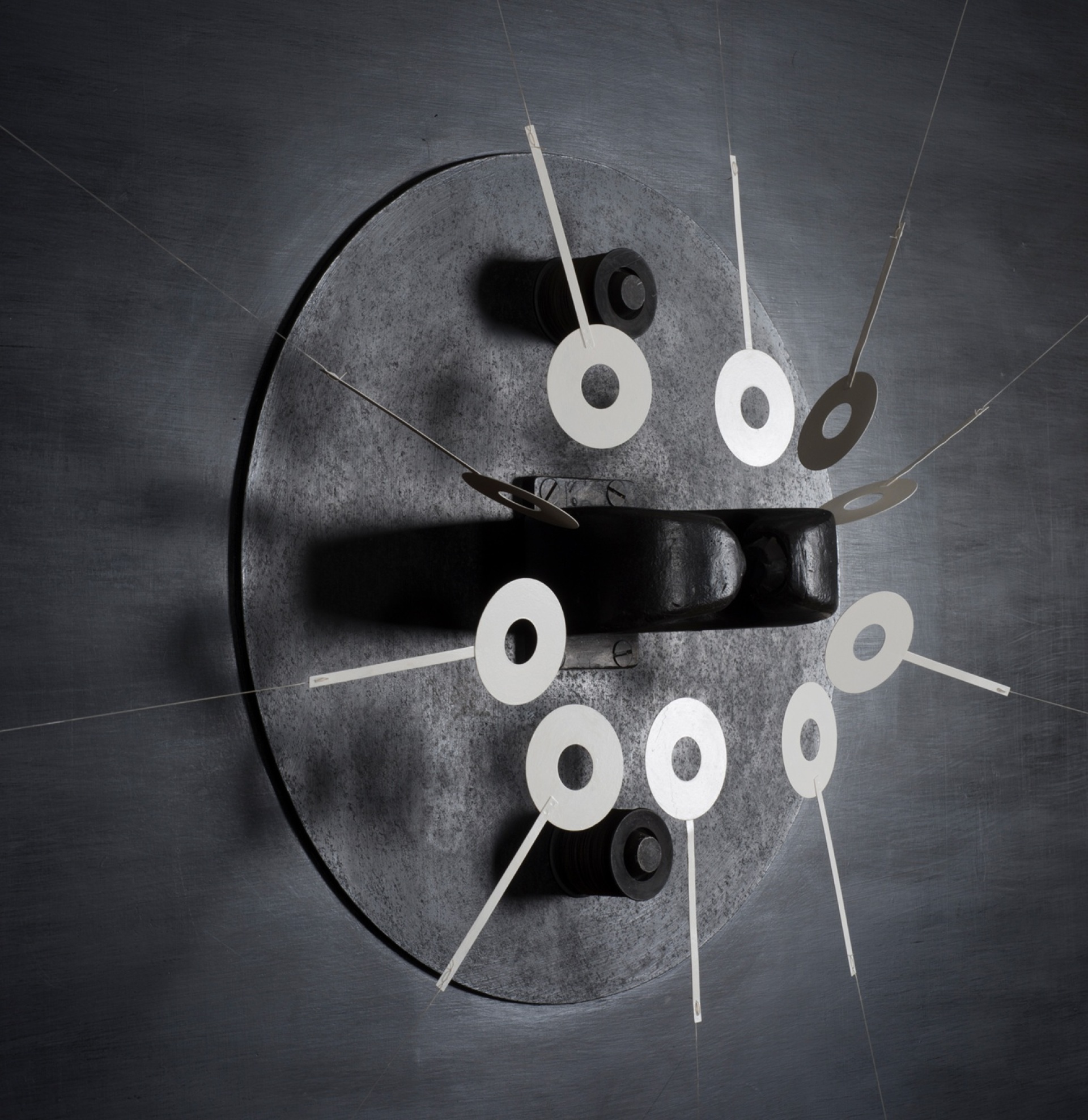  Takis, «Ταλάντωση της θάλασσας» (λεπτομέρεια), 1979