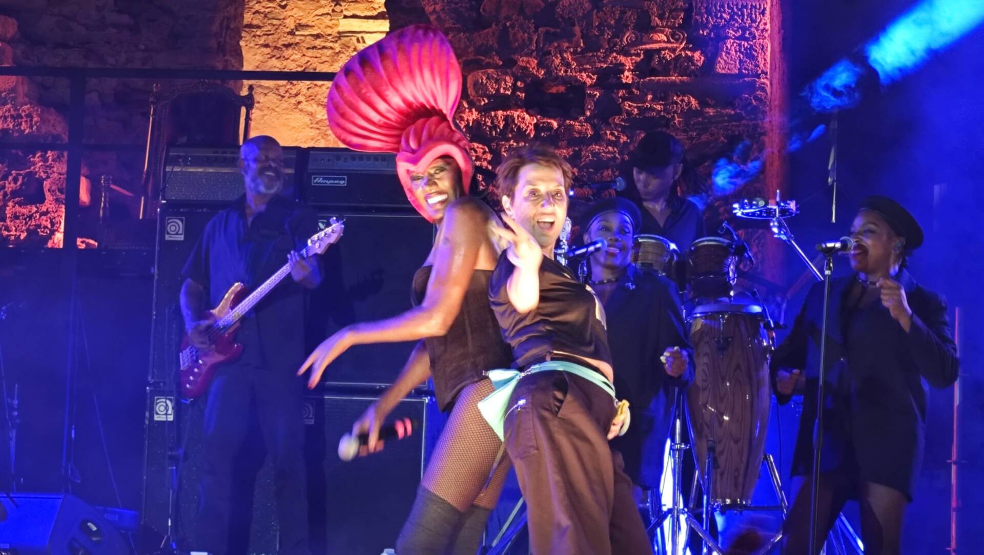 Η Grace Jones στον Λόφο της Σάνης