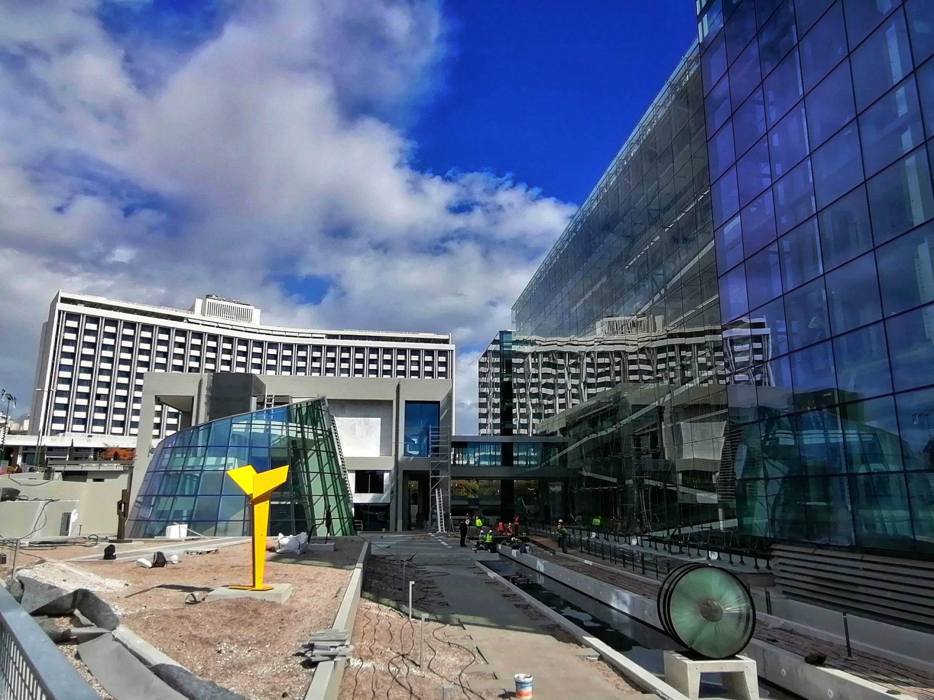 Εθνική Πινακοθήκη, Γλυπτό του Κ. Κουλεντιανού