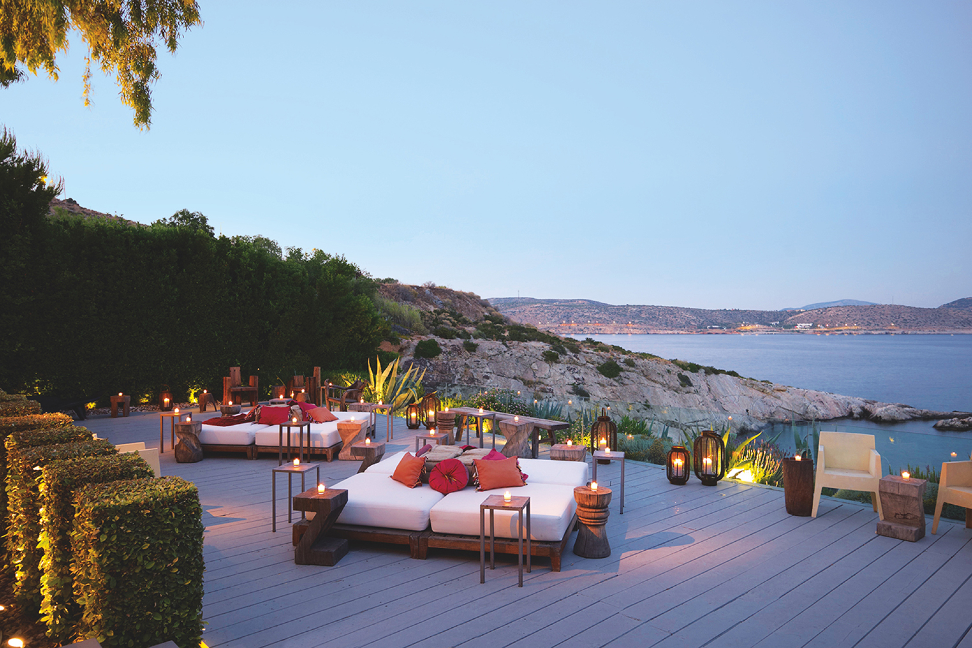 Αθηναϊκή Ριβιέρα - Island