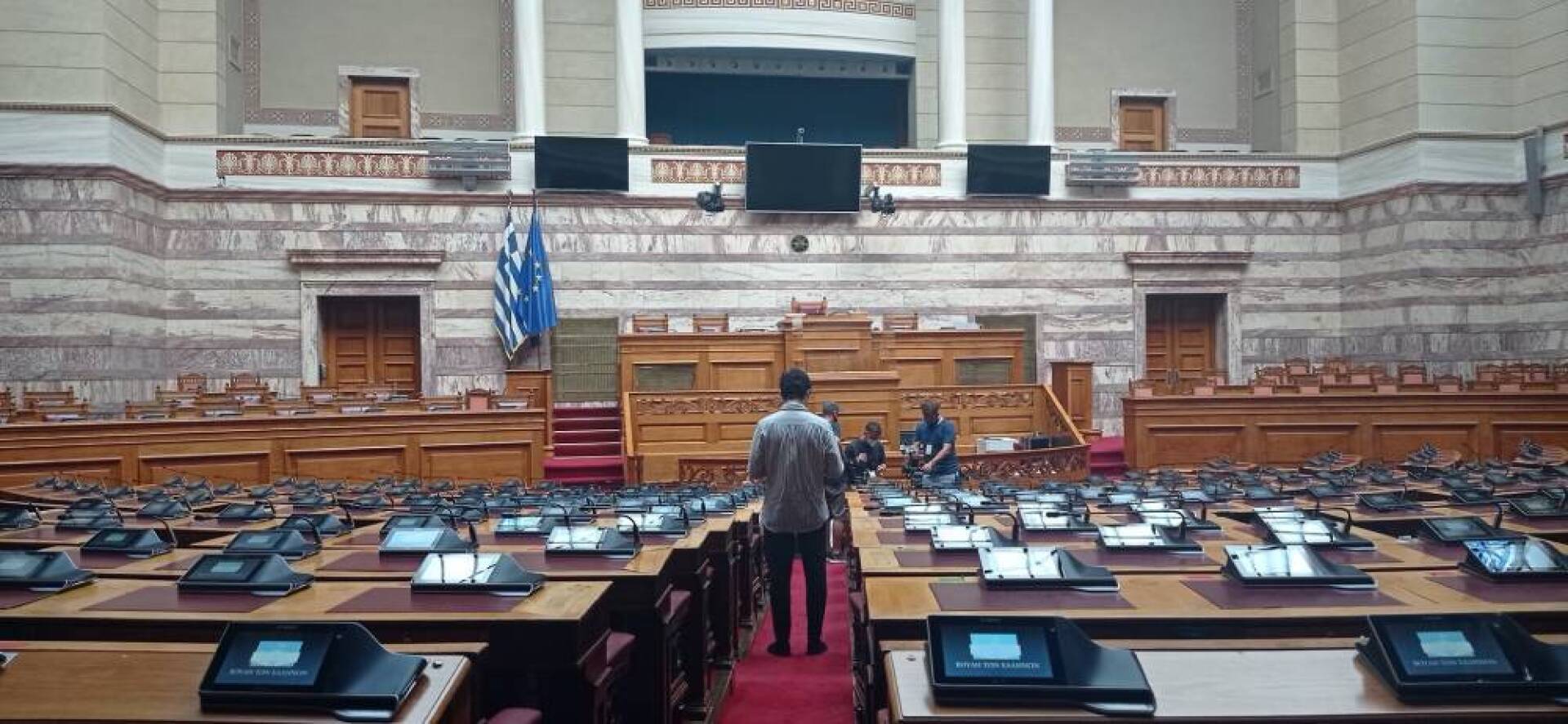 Ο Στάθης Καλύβας στη Βουλή των Ελλήνων