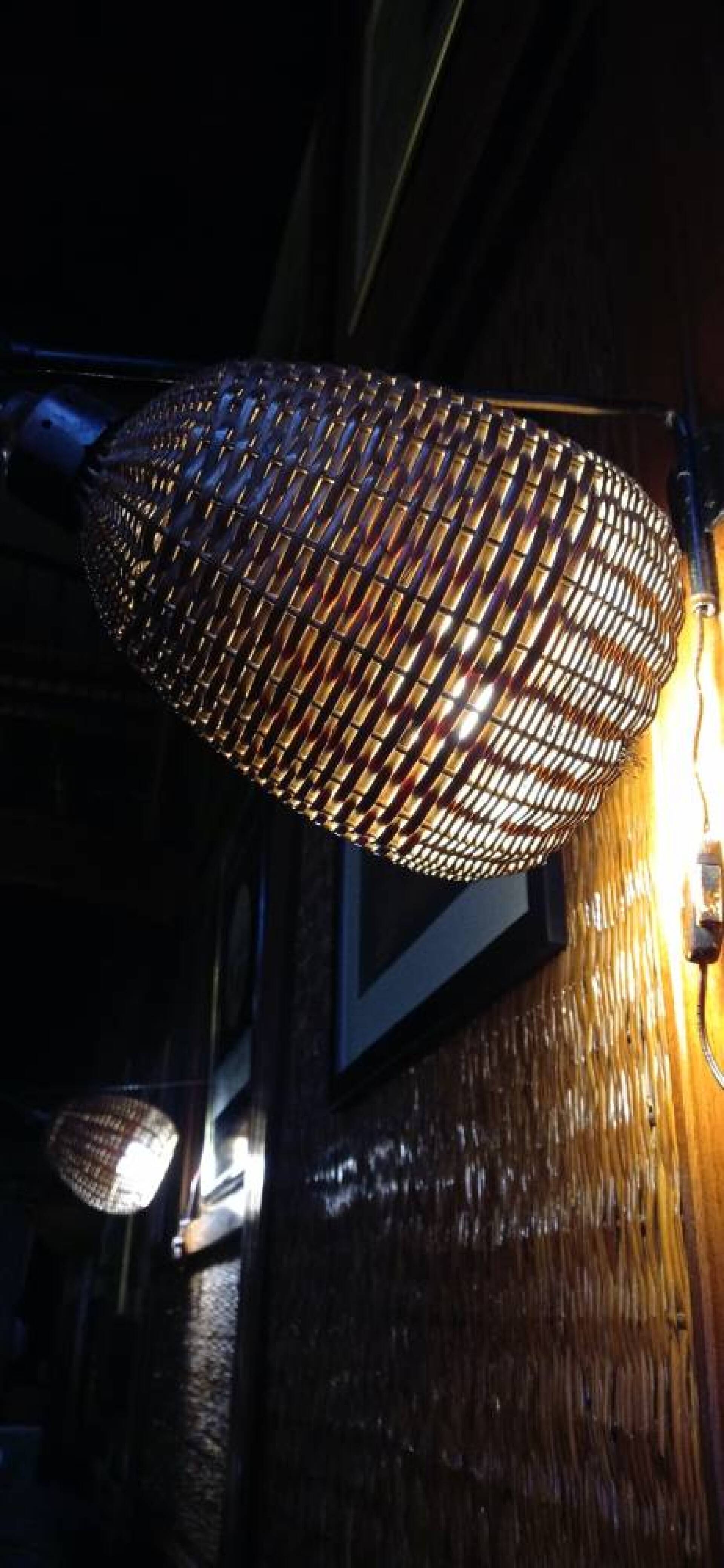 Tο φωτιστικό του εμβληματικού μπαρ Au Revoir από το 1958