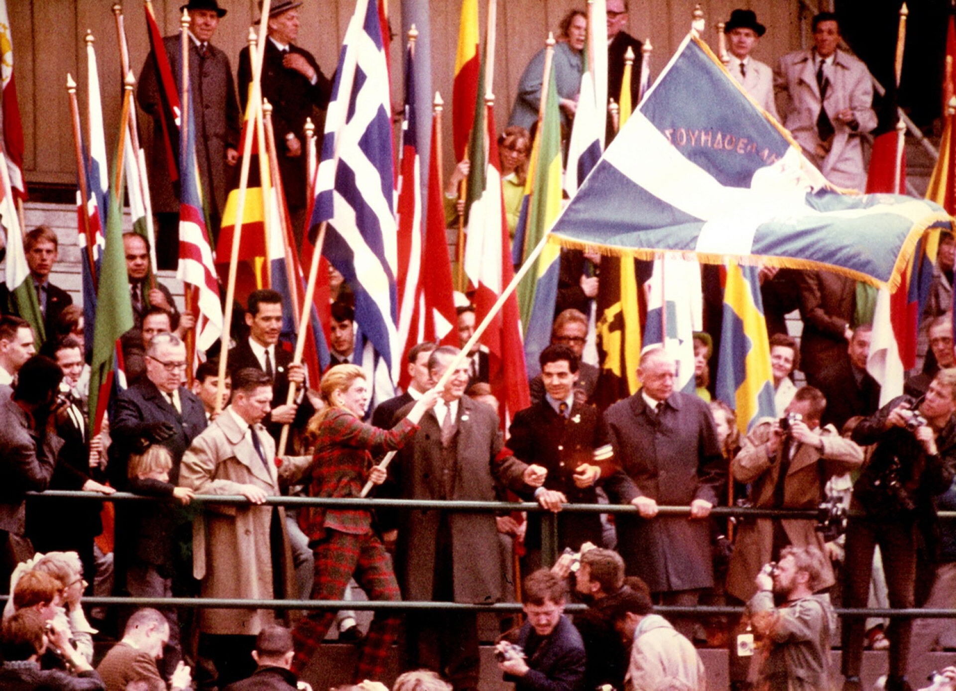 Η Μελίνα Μερκούρη στην αντιδικτατορική της εκστρατεία με τον Ούλωφ Πάλμε στη Στοκχόλμη