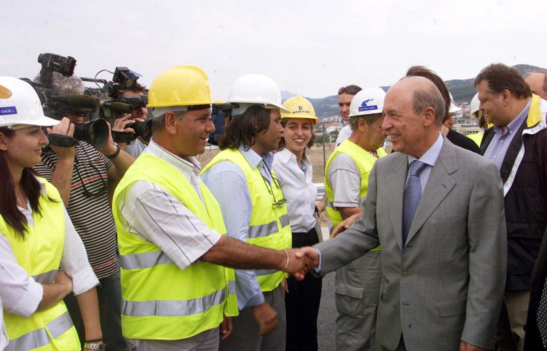 Εγκαίνια τμήματος της Εγνατίας Οδού στο Δερβένι από τον Κώστα Σημίτη