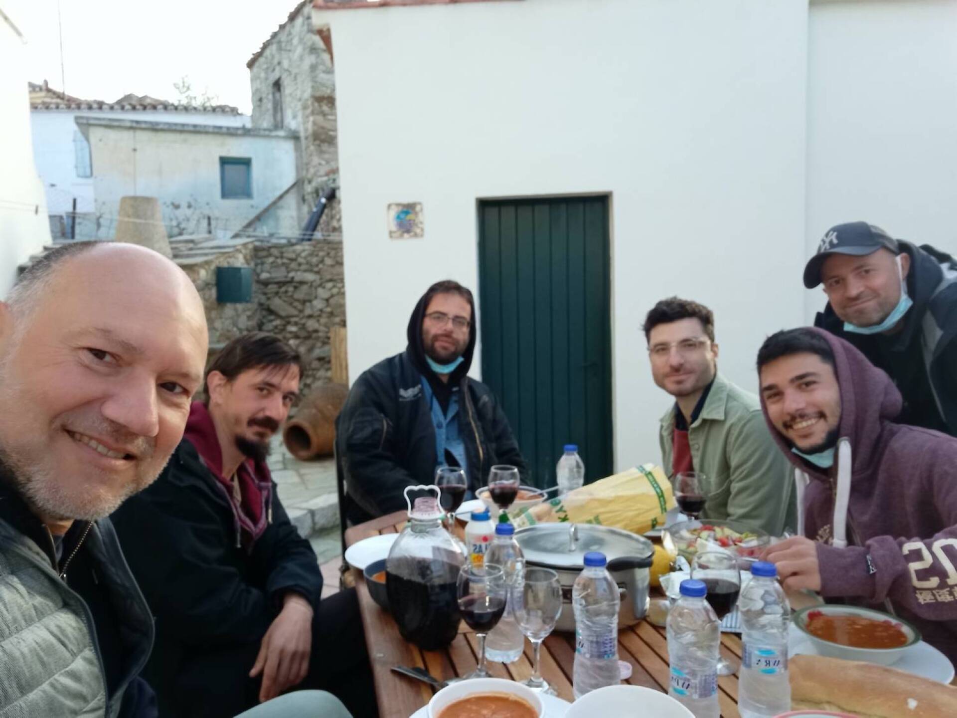 Στα γυρίσματα για τη μίνι σειρά ντοκιμαντέρ «Καταστροφές και Θρίαμβοι» στα Κύθηρα