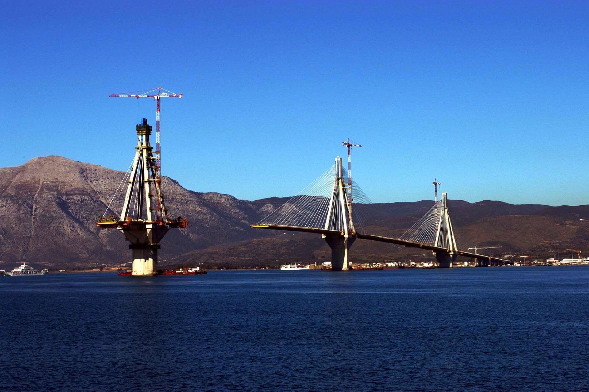 Η Γέφυρα Γέφυρα Ρίου - Αντιρρίου
