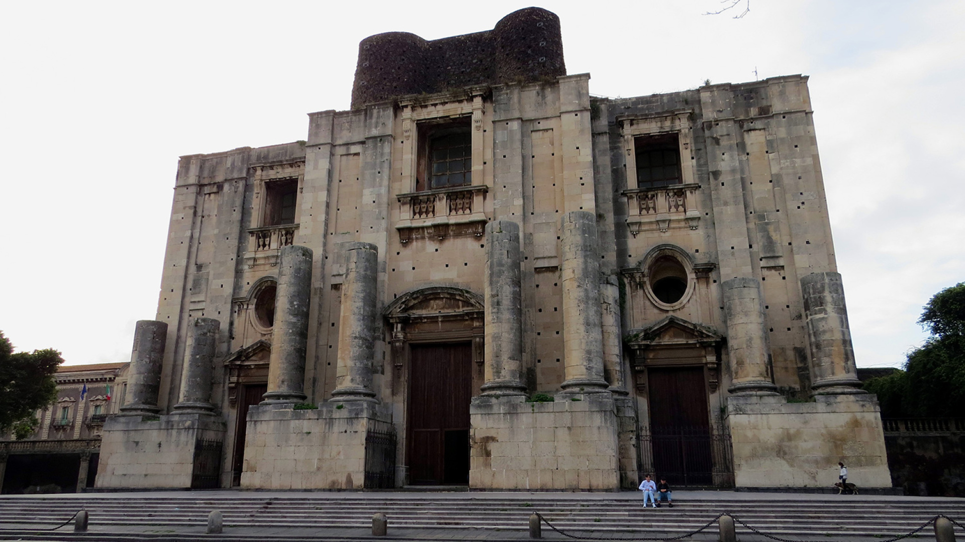 Κατάνια: Ταξίδι στη δεύτερη μεγαλύτερη πόλη στην Σικελία