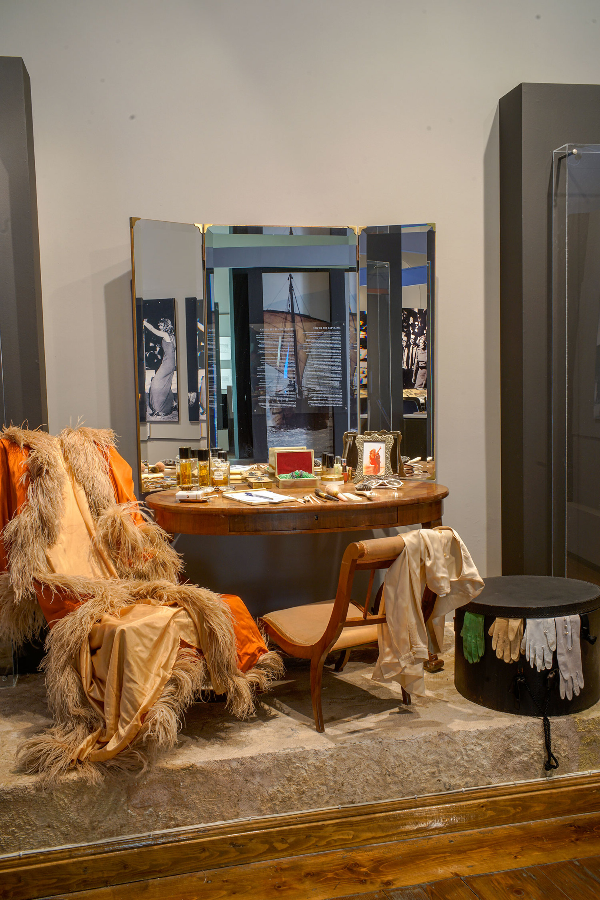 Λεπτομέρεια από το μπουντουάρ της Μελίνας Μερκούρη