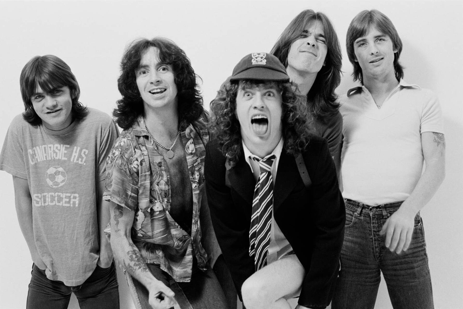 AC/DC, Malcom Young, Bon Scott, Angus Young, Cliff Williams και Phil Rudd
