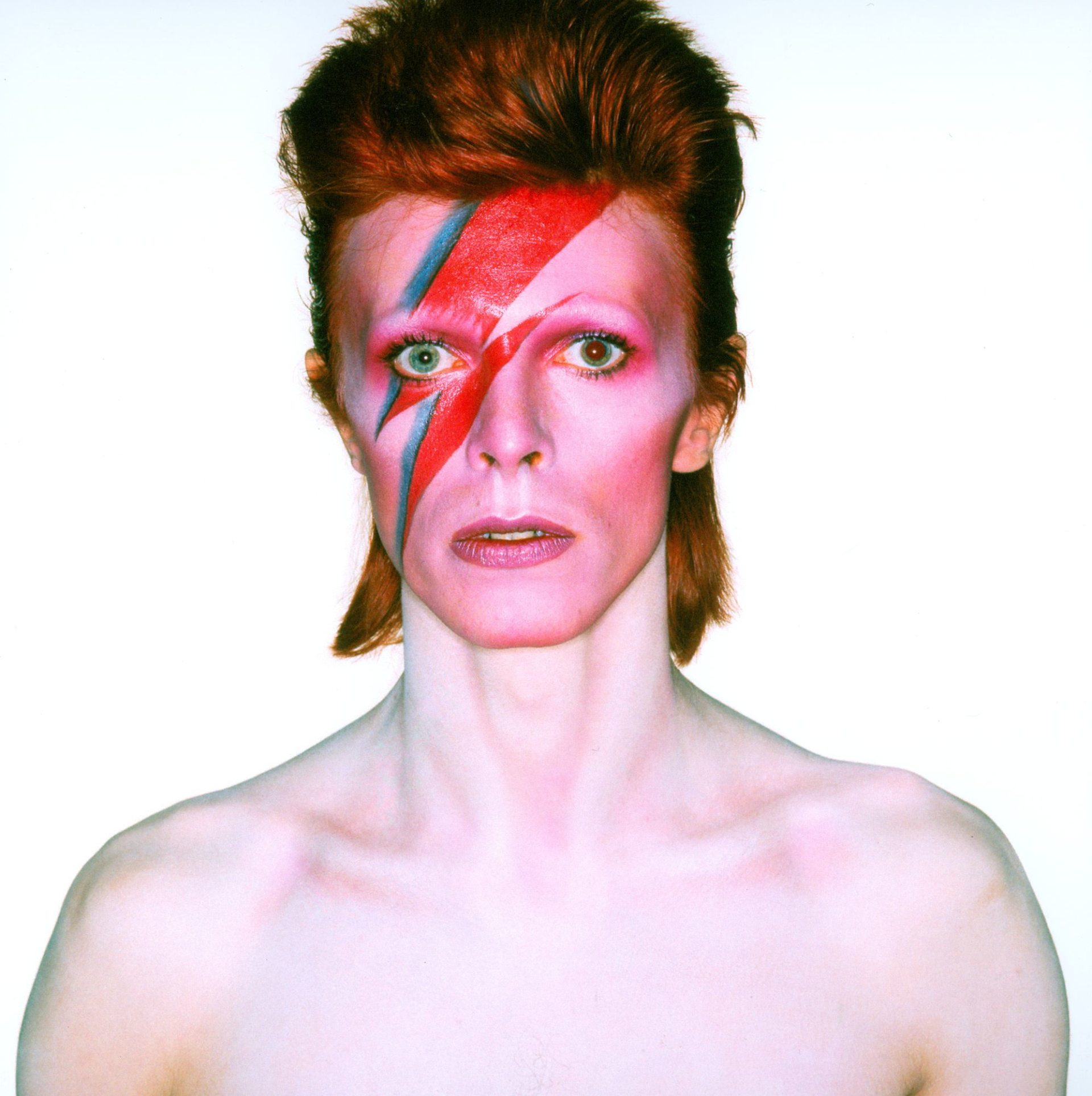 album_cover_shoot_for_aladdin_sane_1973_1.jpg