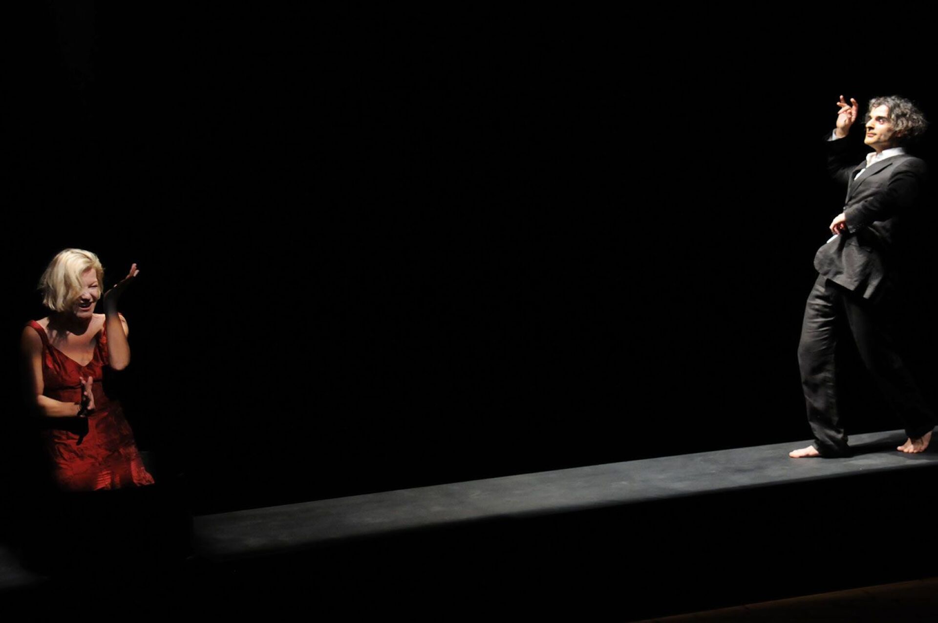 «Άμορ» στο θέατρο Άττις με την Αγλαΐα Παππά και τον Αντώνη Μυριαγκό