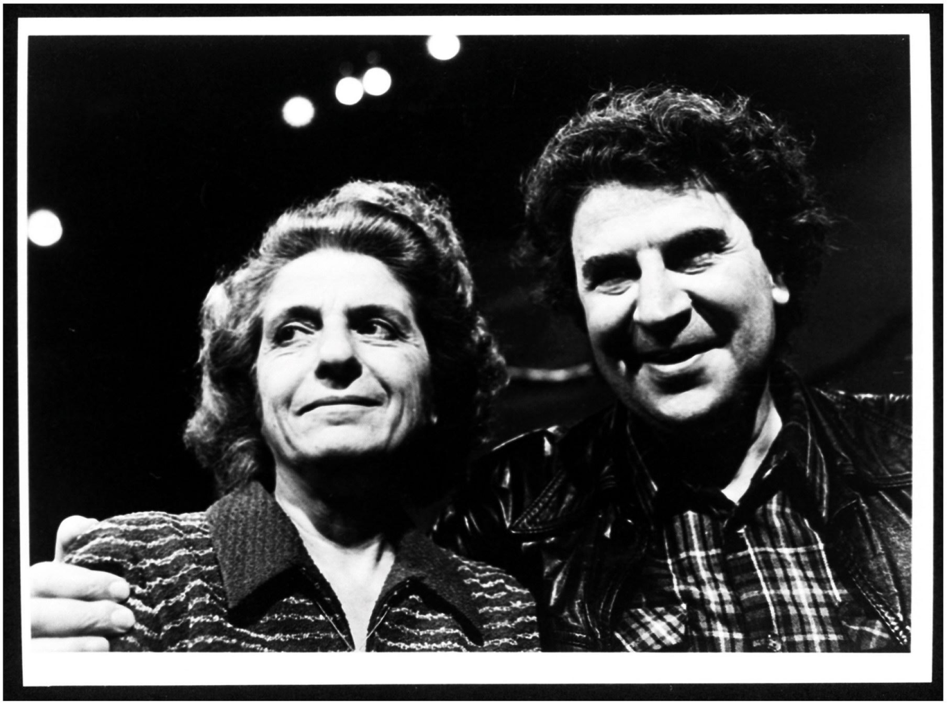 Ο Μίκης και η Μυρτώ Θεοδωράκη στο Όσλο της Νορβηγίας, 1981 © mikistheodorakis.g