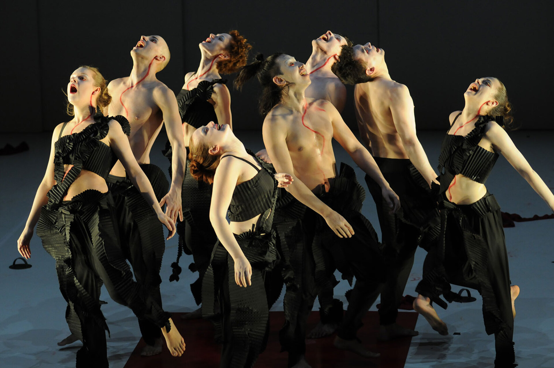 «Βάκχες» από το Stanislavsky Electrotheatre στη Μόσχα