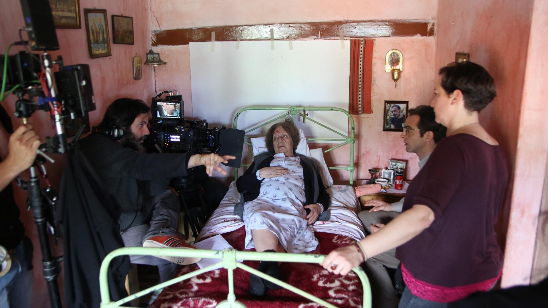 Στιγμιότυπο από τα γυρίσματα της ταινίας «Άλυτη» του Μίνωα Νικολακάκη 