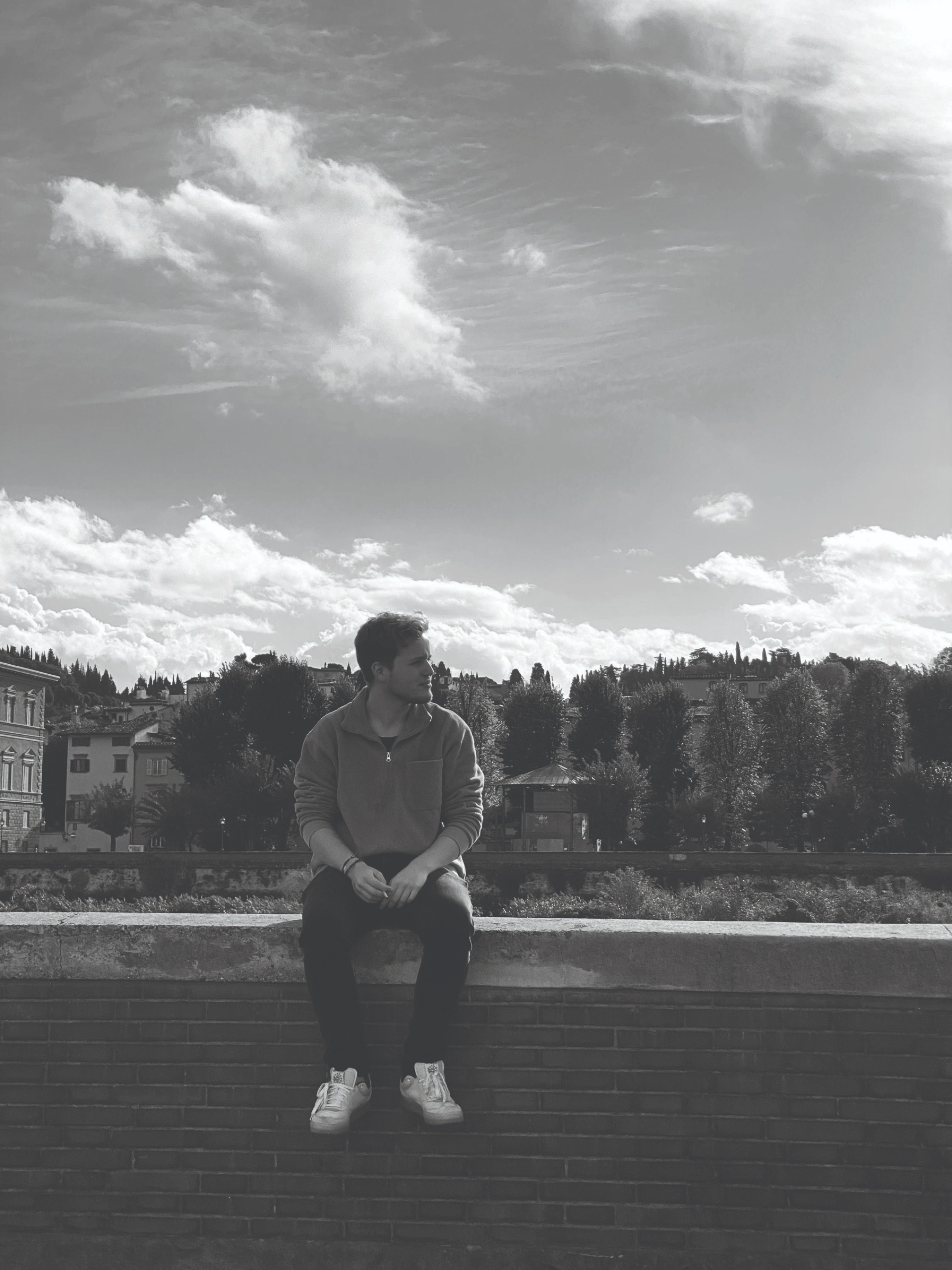 Φοίβος Οικονομίδης 