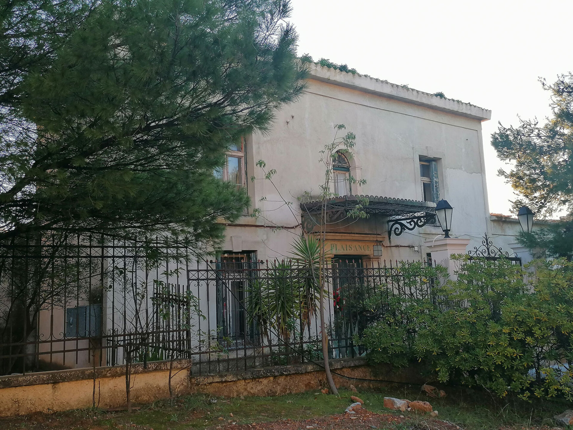 Ο ξενώνας Plaisance (Λεωφ. Ελ. Βενιζέλου 20)