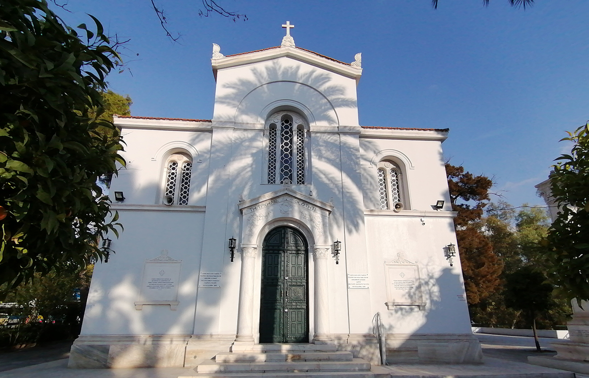 Ιερός Ναός Αγίου Γεωργίου Ριζαρείου