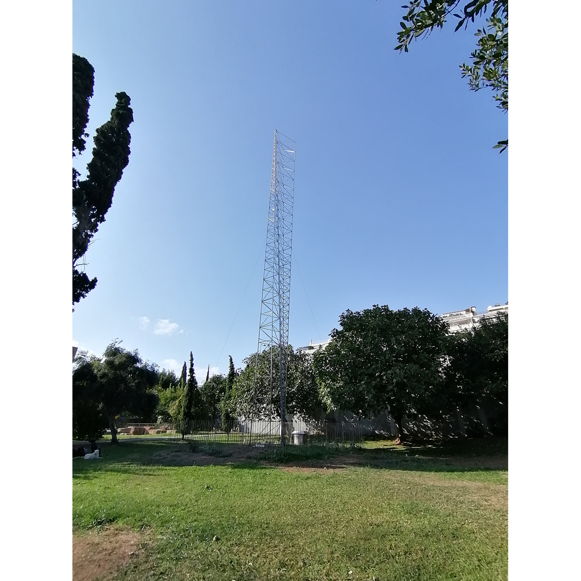 Η Στήλη του Γ. Ζογγολόπουλου στο Πάρκο Ριζάρη