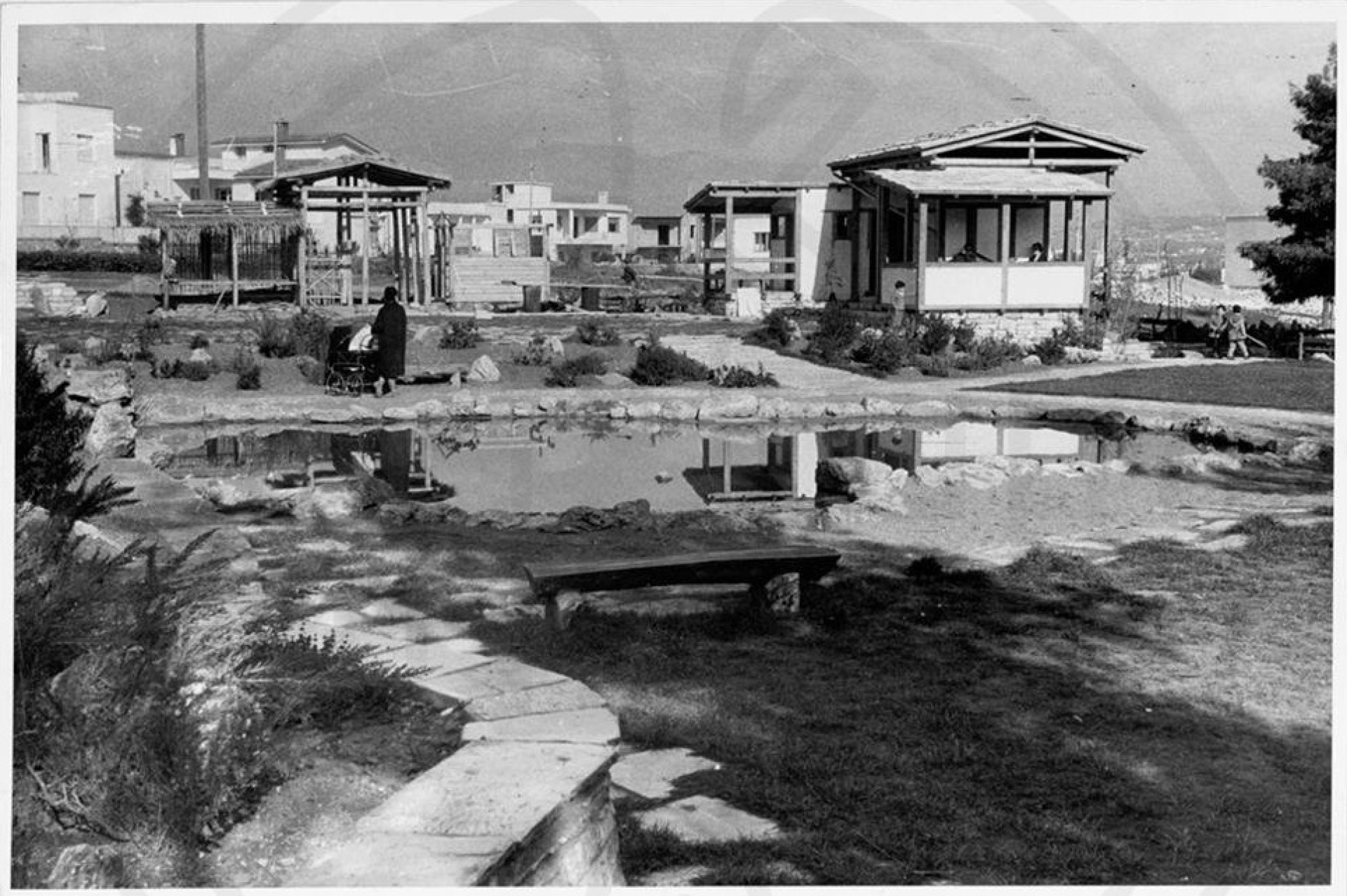 Παιδική χαρά Φιλοθέης, Εσωτερική άποψη από την περίοδο της διαμόρφωσης 1961 - 1965 ©Μουσείο Μπενάκη