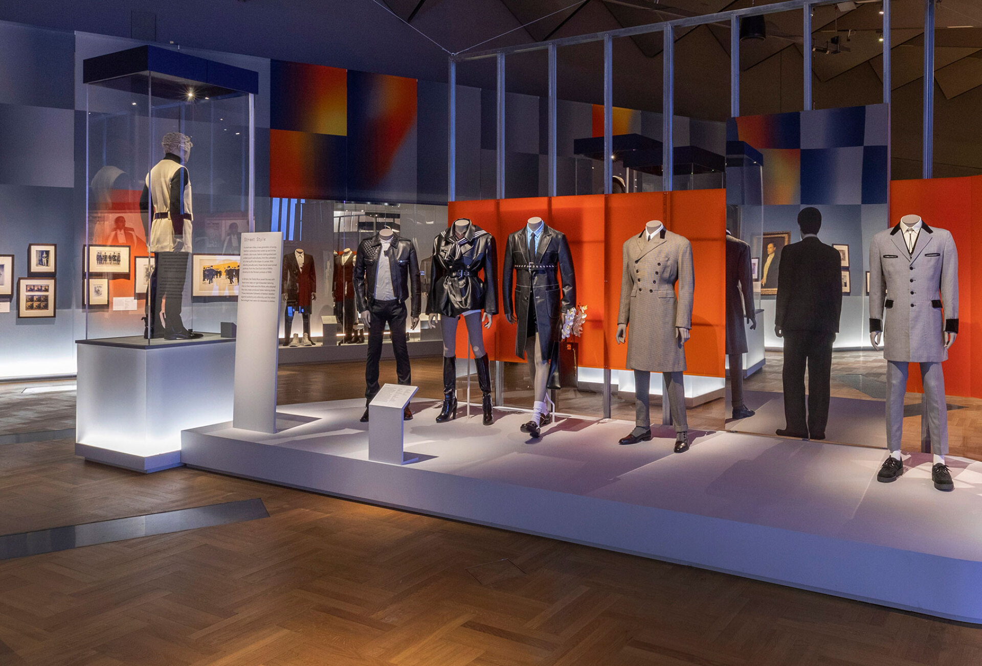 Εκθεμα από την έκθεση Fashion Masculinities στο V & A Museum