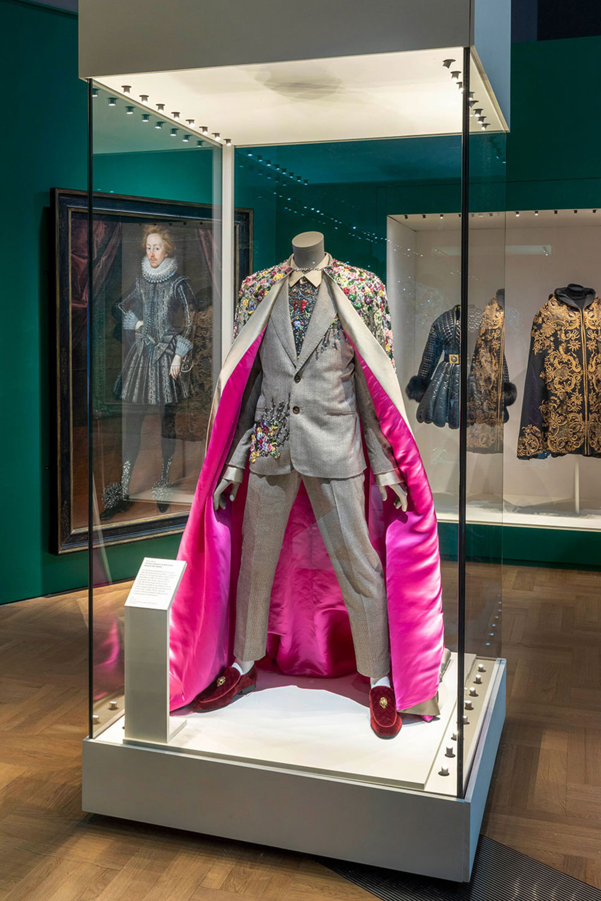 Εκθεμα από την έκθεση Fashion Masculinities στο V & A Museum