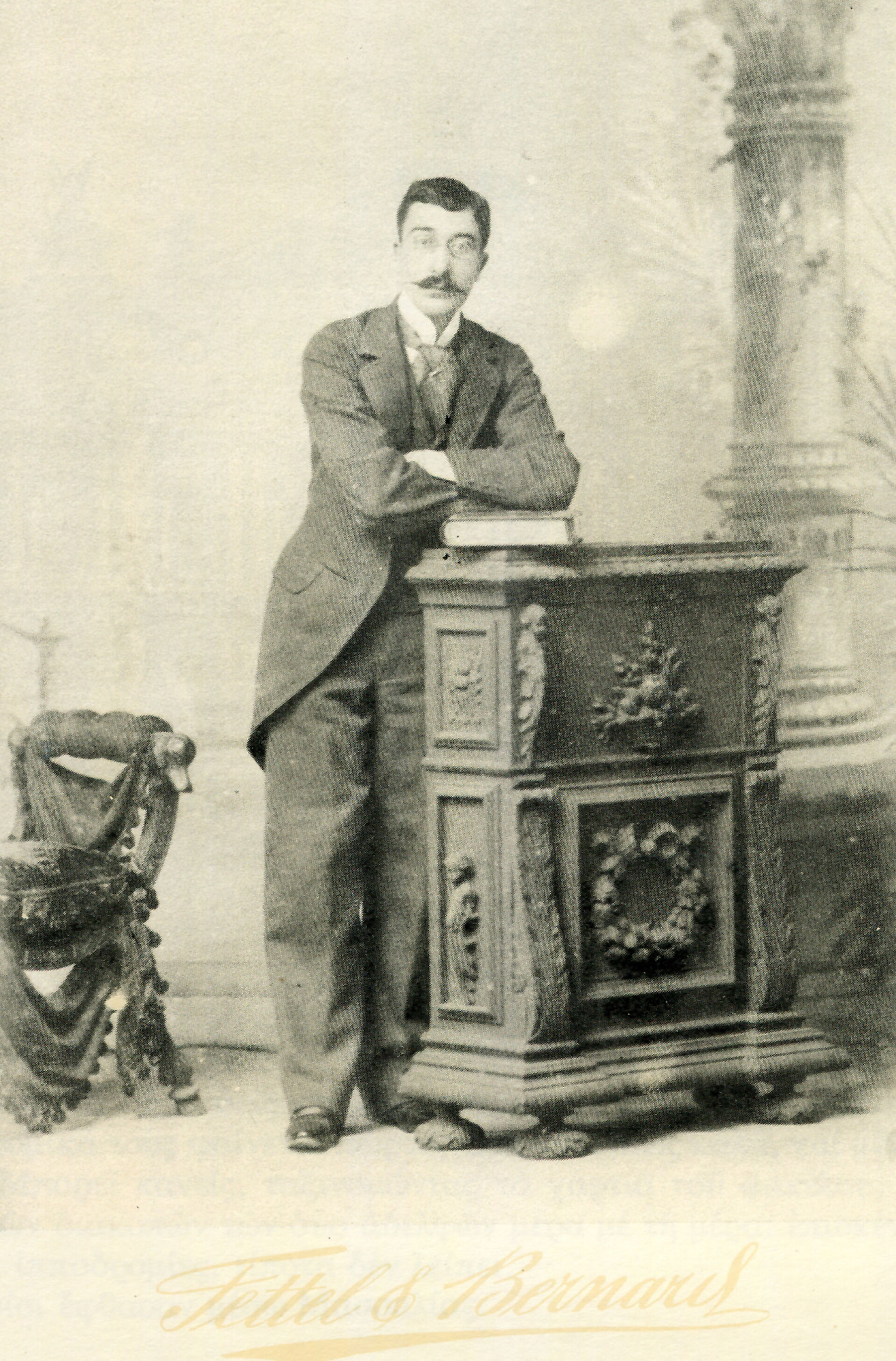 Ο Καβάφης όρθιος, 1897