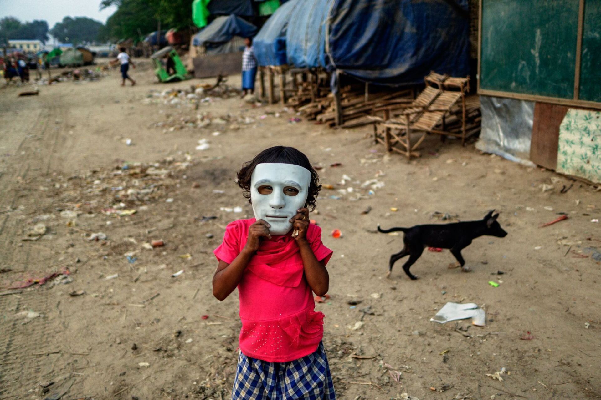 Μιανμάρ - Παιδί στις όχθες του ποταμού Ιραουάντι 